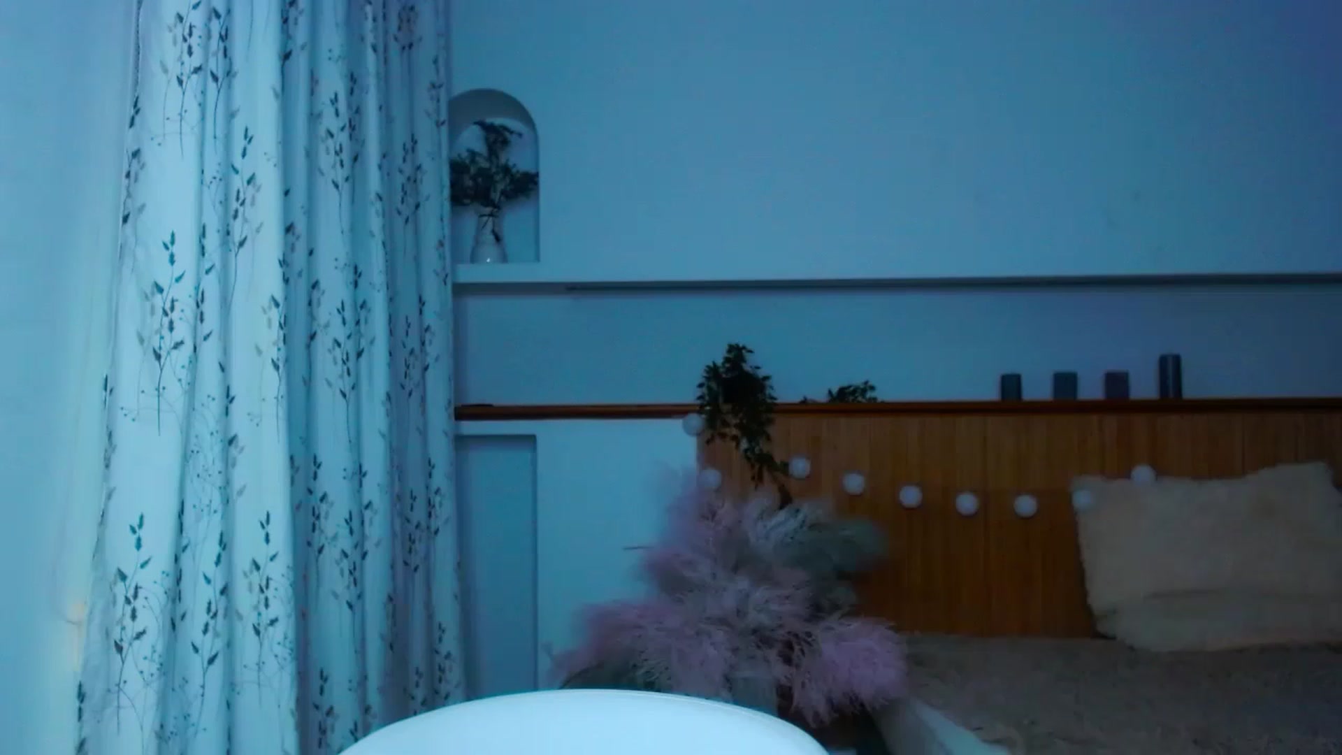 Gallery image thumbnail from L1ttle_kitty's myfreecams stream on, 11/23/2022, 16:04 image 16 of 20