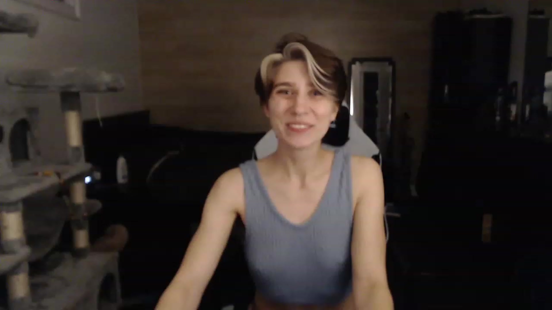 Gallery image thumbnail from L4DYBUG's myfreecams stream on, 02/07/2023, 08:46 image 3 of 20