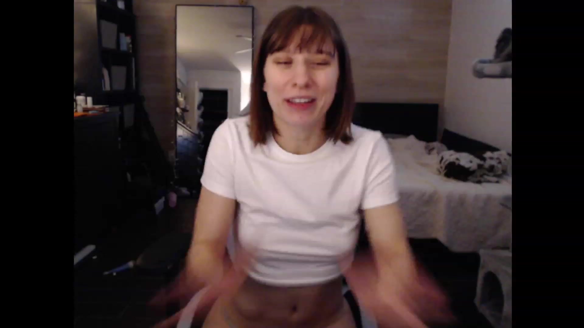 Gallery image thumbnail from LADYBUG's myfreecams stream on, 02/01/2024, 18:50 image 10 of 20