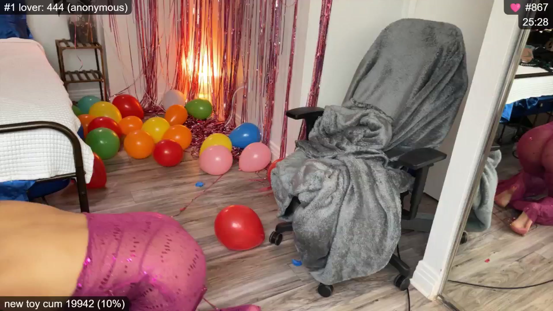 Gallery image thumbnail from LAINE4EVER's myfreecams stream on, 11/22/2024, 22:47 image 19 of 20