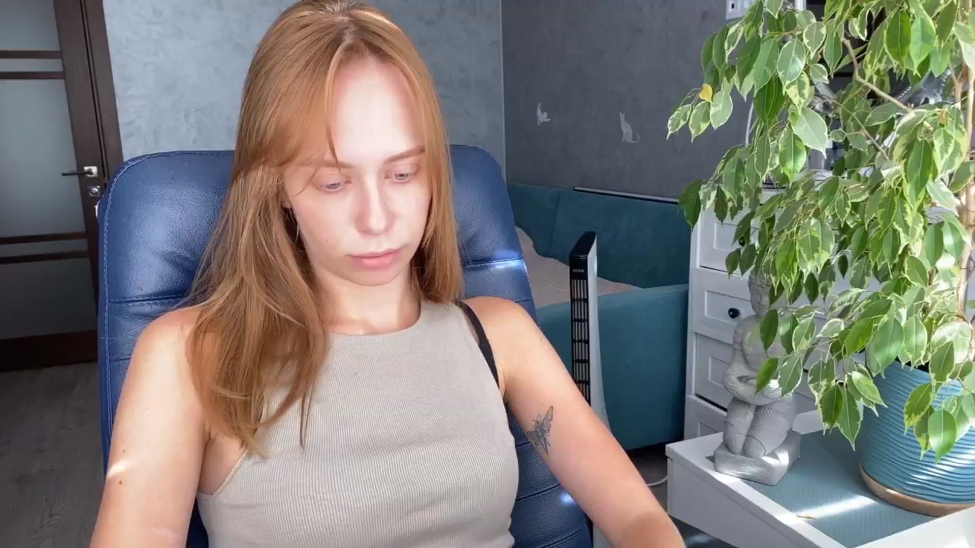 Gallery image thumbnail from LENORE's myfreecams stream on, 09/08/2024, 13:11 image 6 of 20