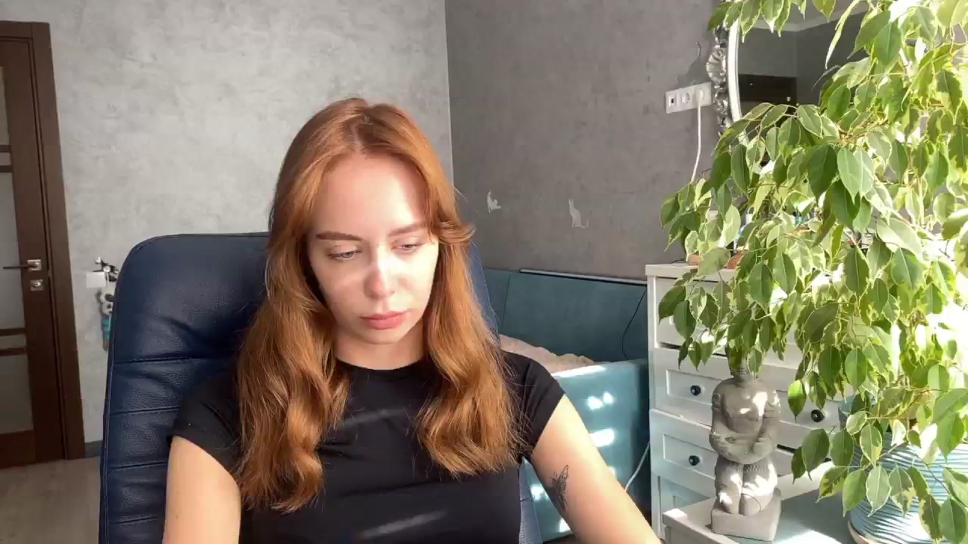 Gallery image thumbnail from LENORE's myfreecams stream on, 10/24/2024, 10:45 image 14 of 20