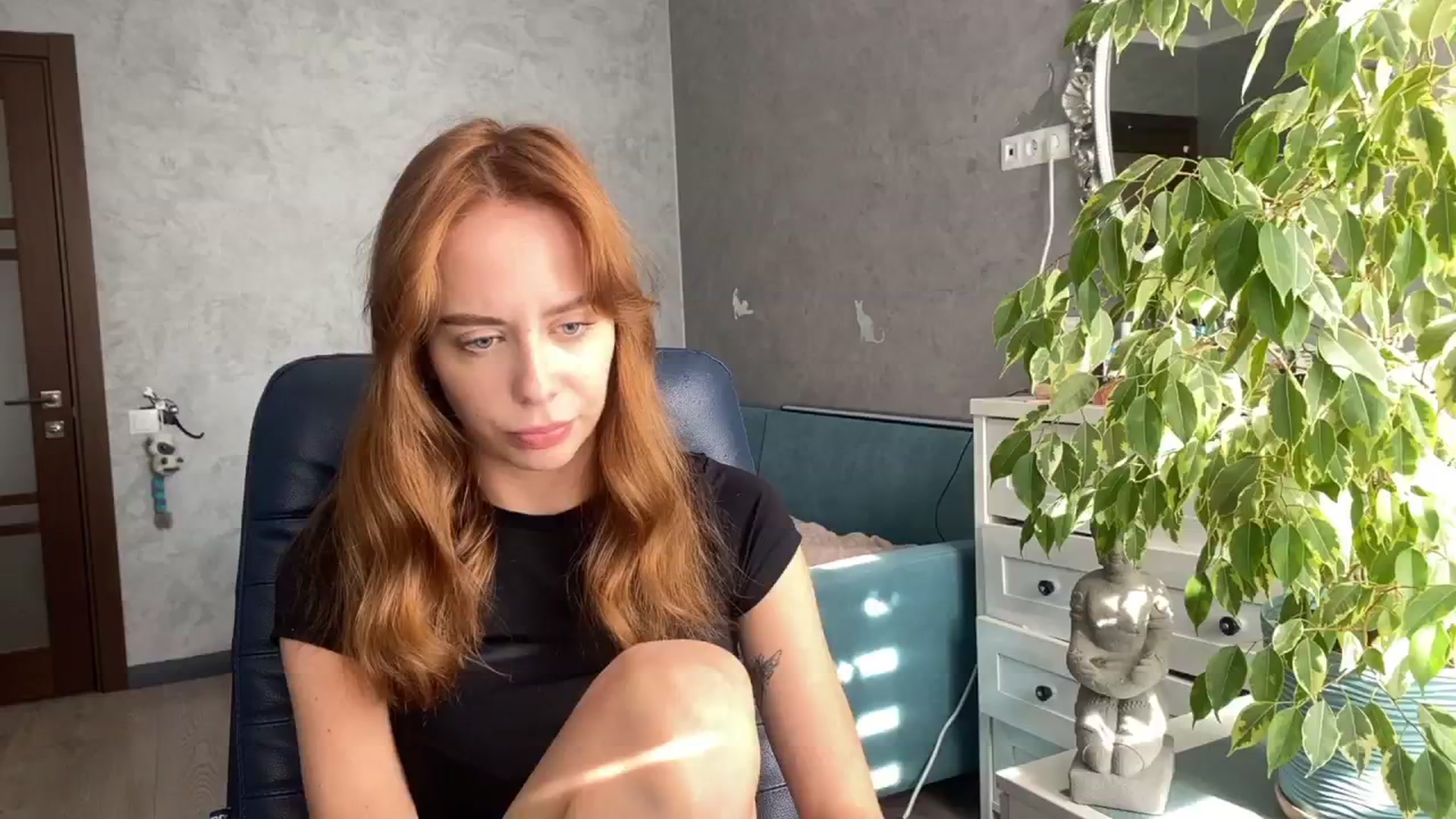 Gallery image thumbnail from LENORE's myfreecams stream on, 10/24/2024, 10:45 image 18 of 20