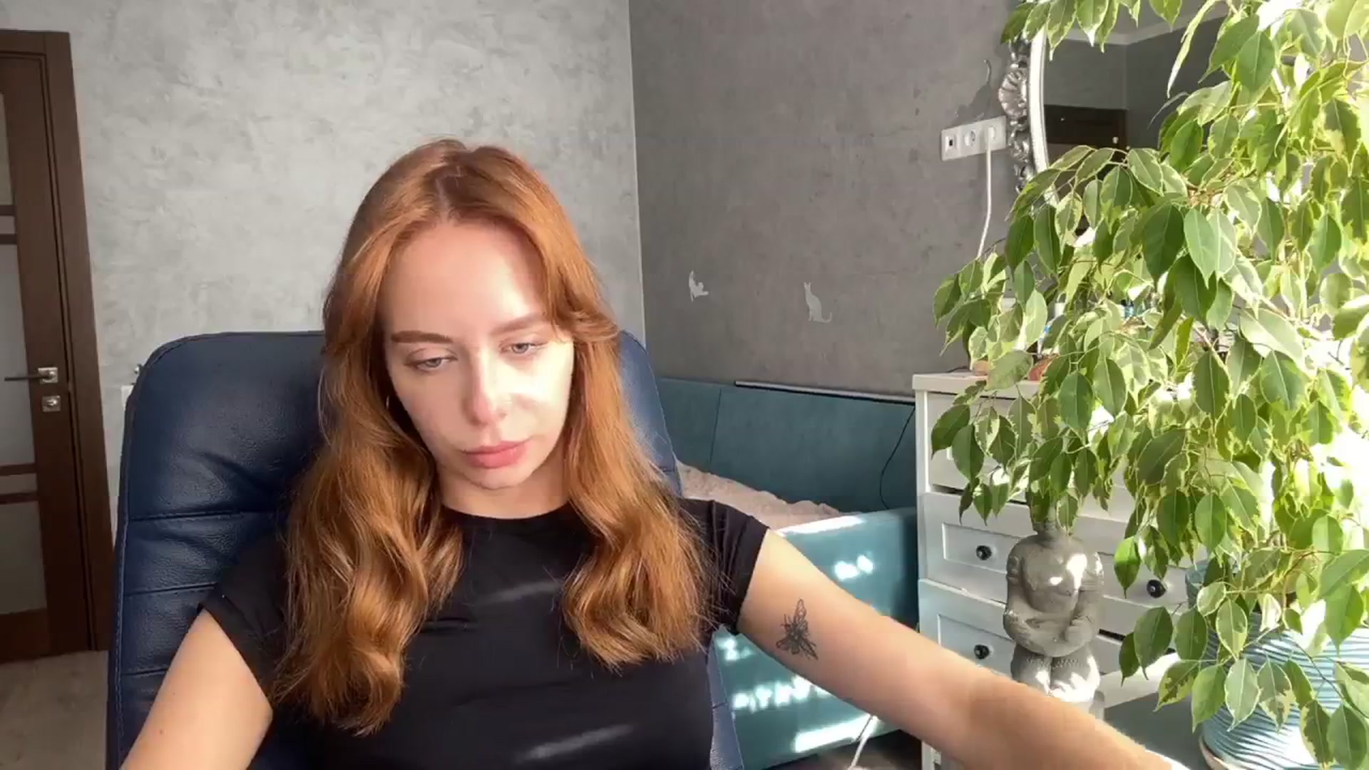 Gallery image thumbnail from LENORE's myfreecams stream on, 10/24/2024, 10:45 image 13 of 20