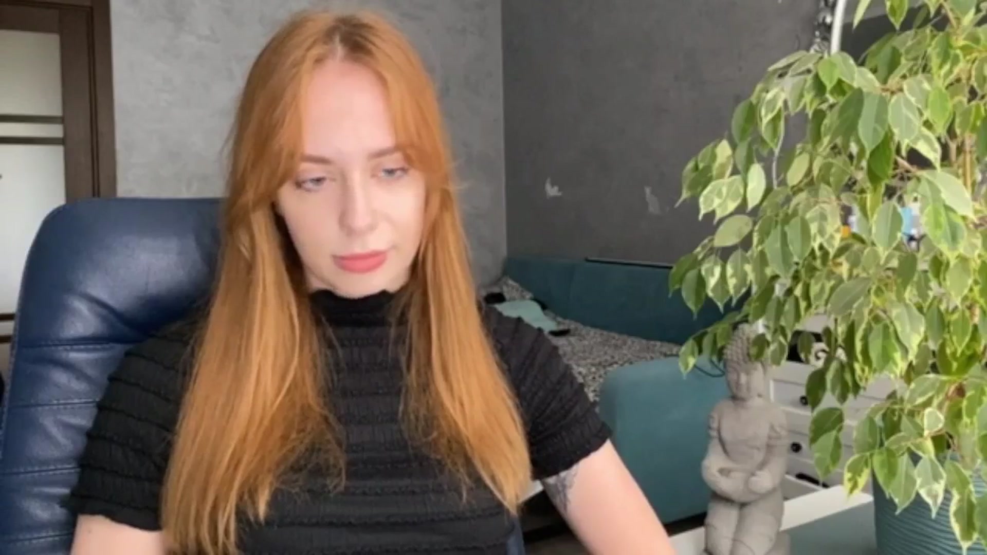 Gallery image thumbnail from LENORE's myfreecams stream on, 04/25/2025, 10:00 image 19 of 20