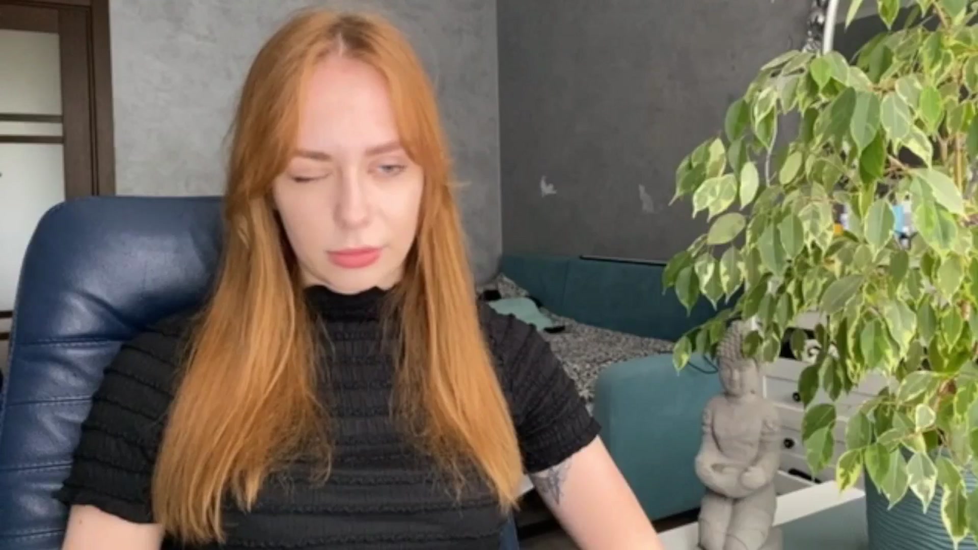Gallery image thumbnail from LENORE's myfreecams stream on, 04/25/2025, 10:00 image 18 of 20