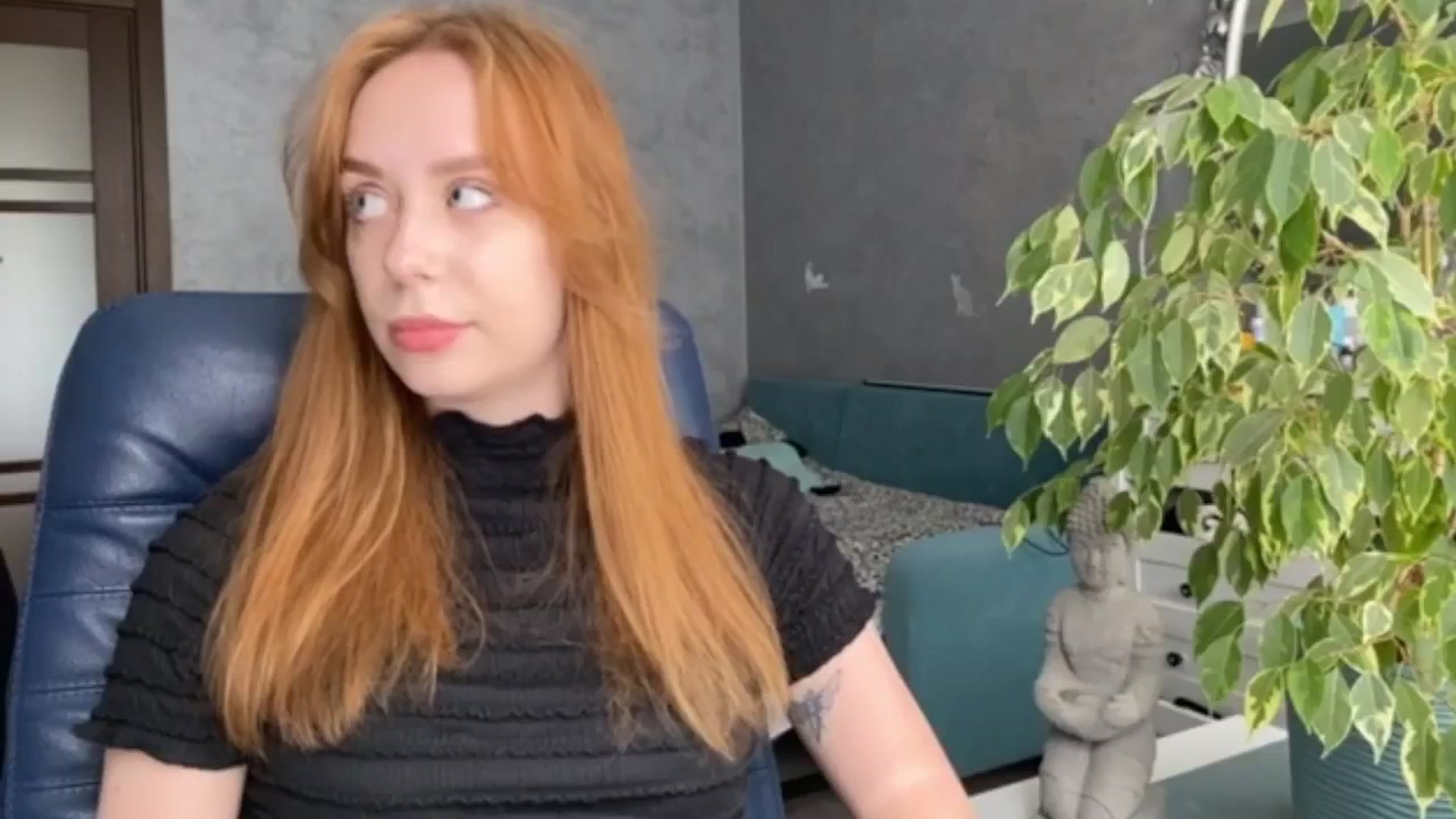 Gallery image thumbnail from LENORE's myfreecams stream on, 04/25/2025, 10:14 image 16 of 20