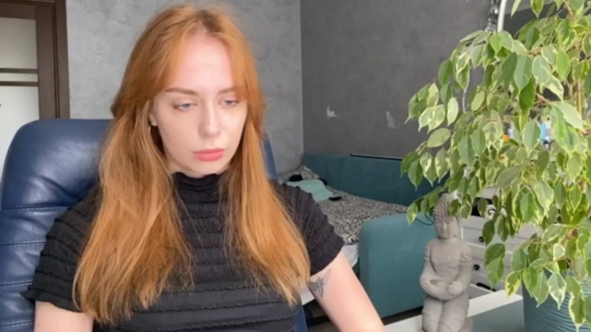 Gallery image thumbnail from LENORE's myfreecams stream on, 04/25/2025, 10:14 image 12 of 20