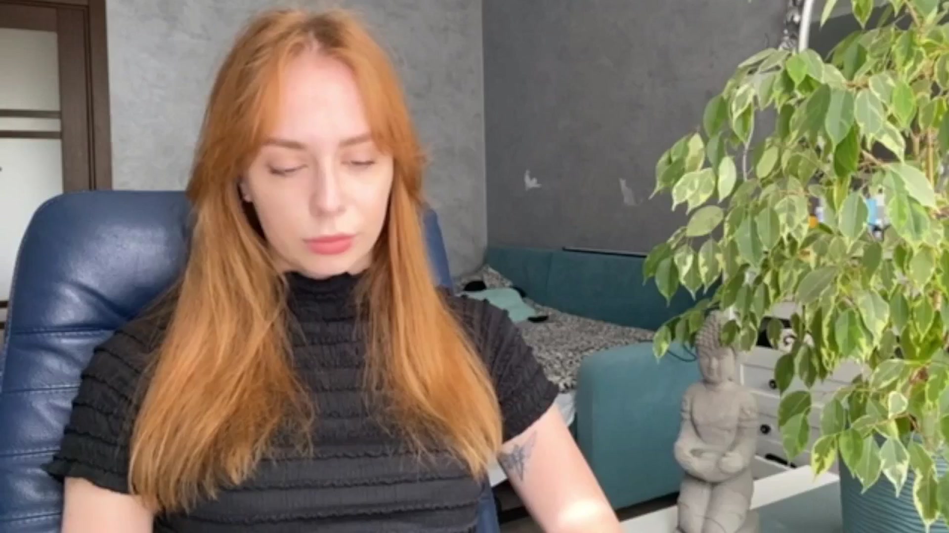 Gallery image thumbnail from LENORE's myfreecams stream on, 04/25/2025, 10:14 image 13 of 20