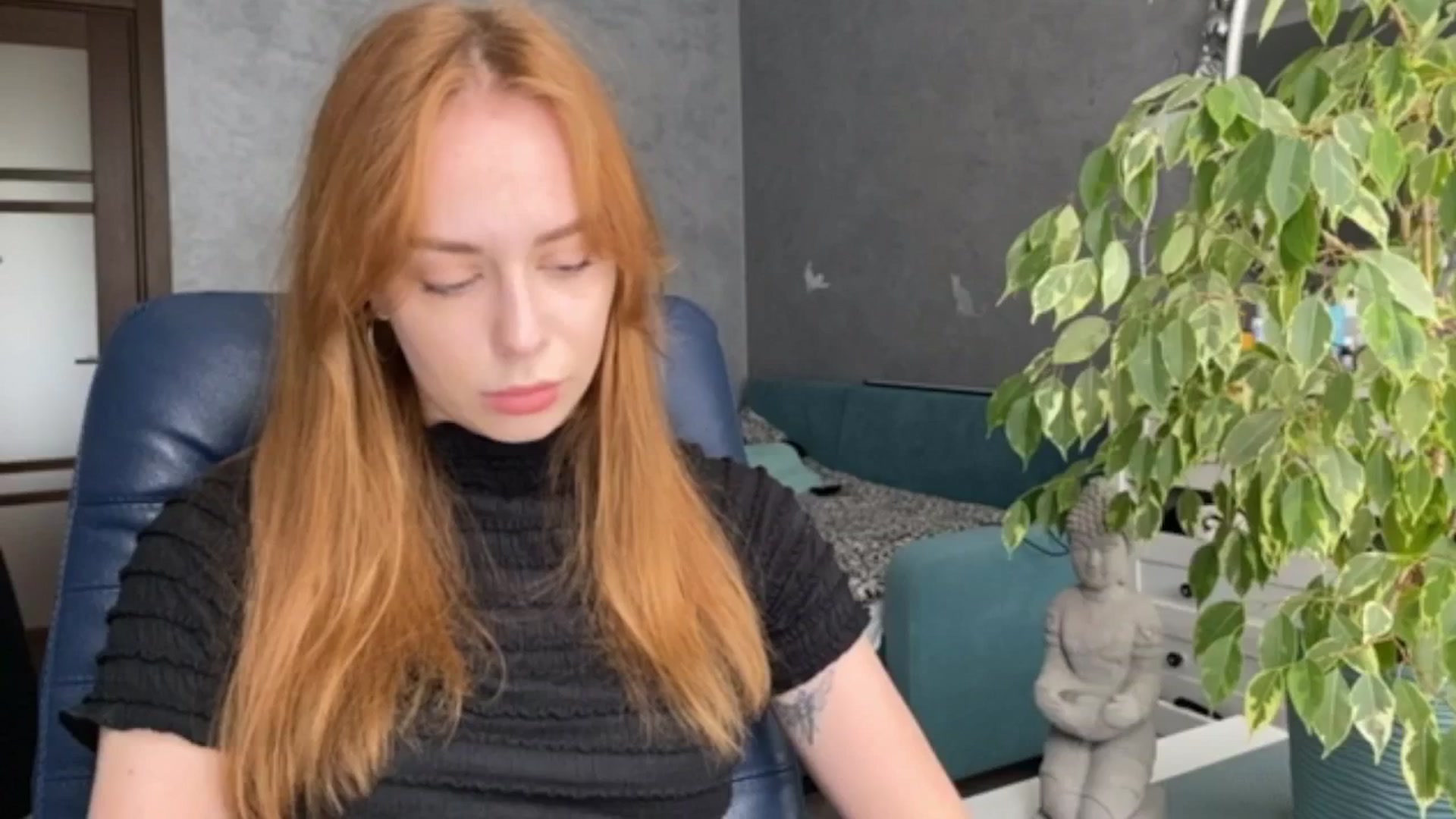Gallery image thumbnail from LENORE's myfreecams stream on, 04/25/2025, 10:14 image 17 of 20