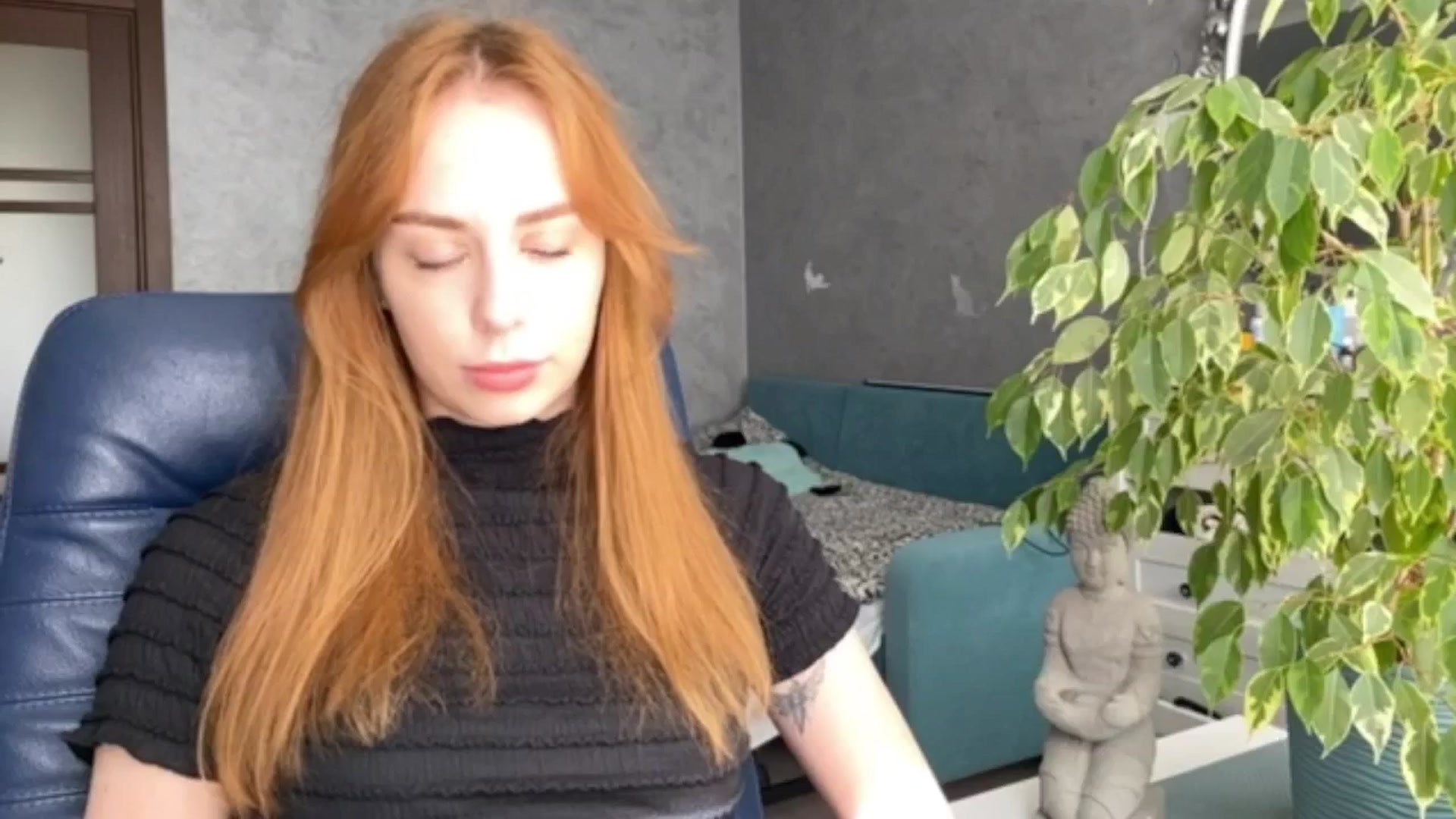 Gallery image thumbnail from LENORE's myfreecams stream on, 04/25/2025, 10:14 image 5 of 20