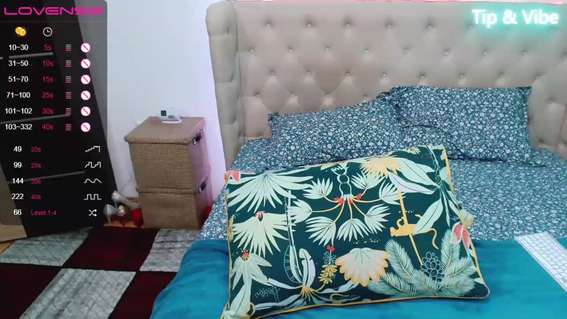 Gallery image thumbnail from LEXY_SUN's myfreecams stream on, 11/16/2022, 01:40 image 7 of 20