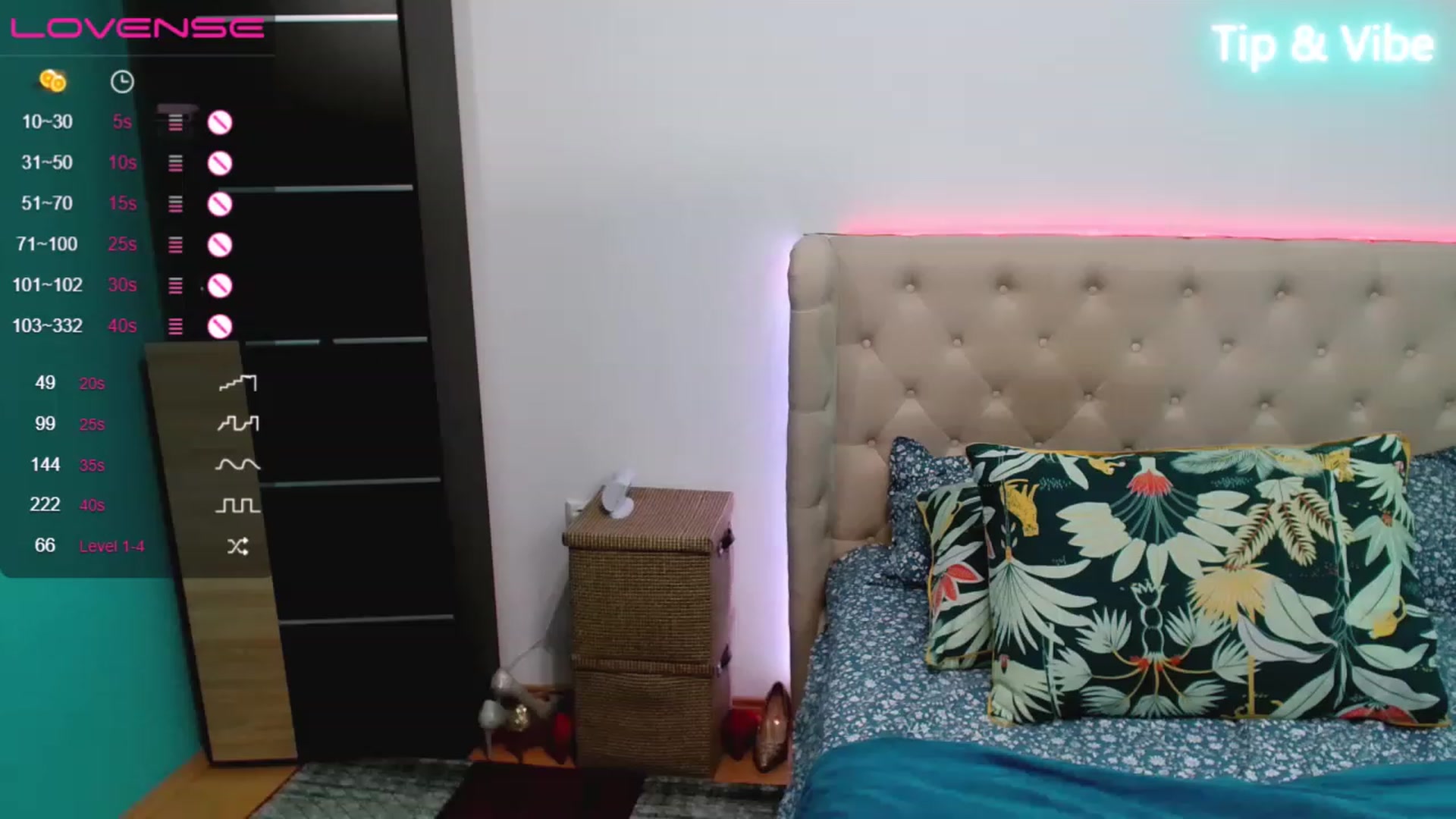 Gallery image thumbnail from LEXY_SUN's myfreecams stream on, 11/17/2022, 10:00 image 16 of 20