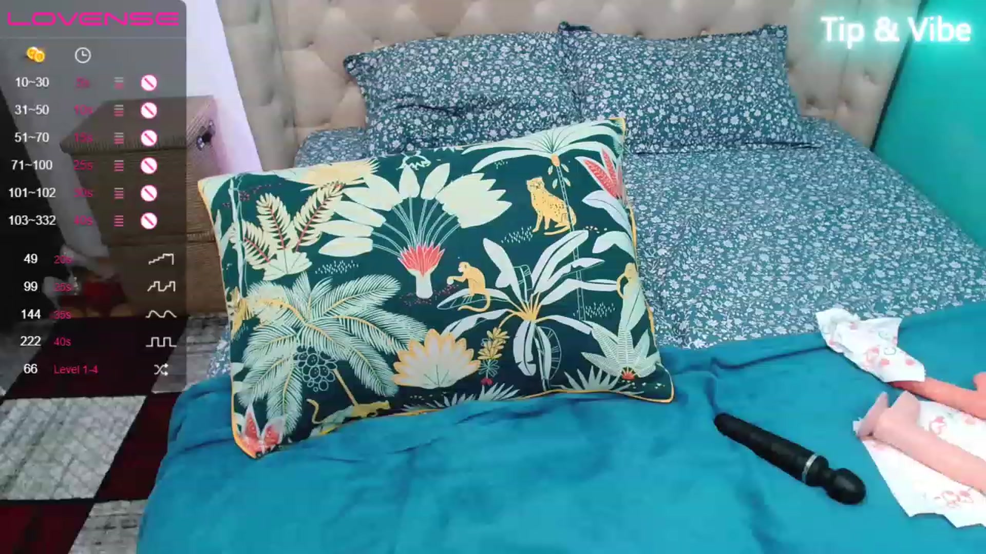 Gallery image thumbnail from LEXY_SUN's myfreecams stream on, 11/23/2022, 24:57 image 19 of 20