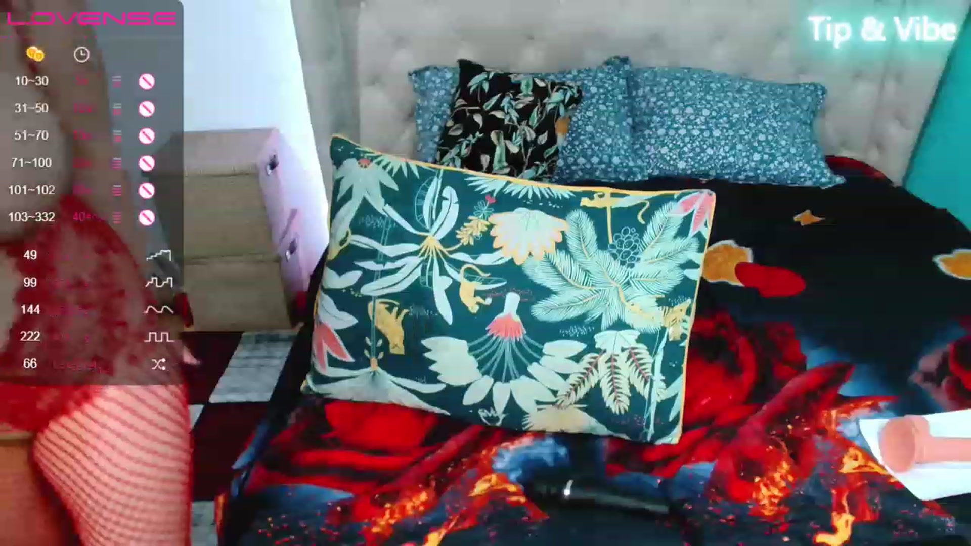 Gallery image thumbnail from LEXY_SUN's myfreecams stream on, 11/27/2022, 01:23 image 14 of 20
