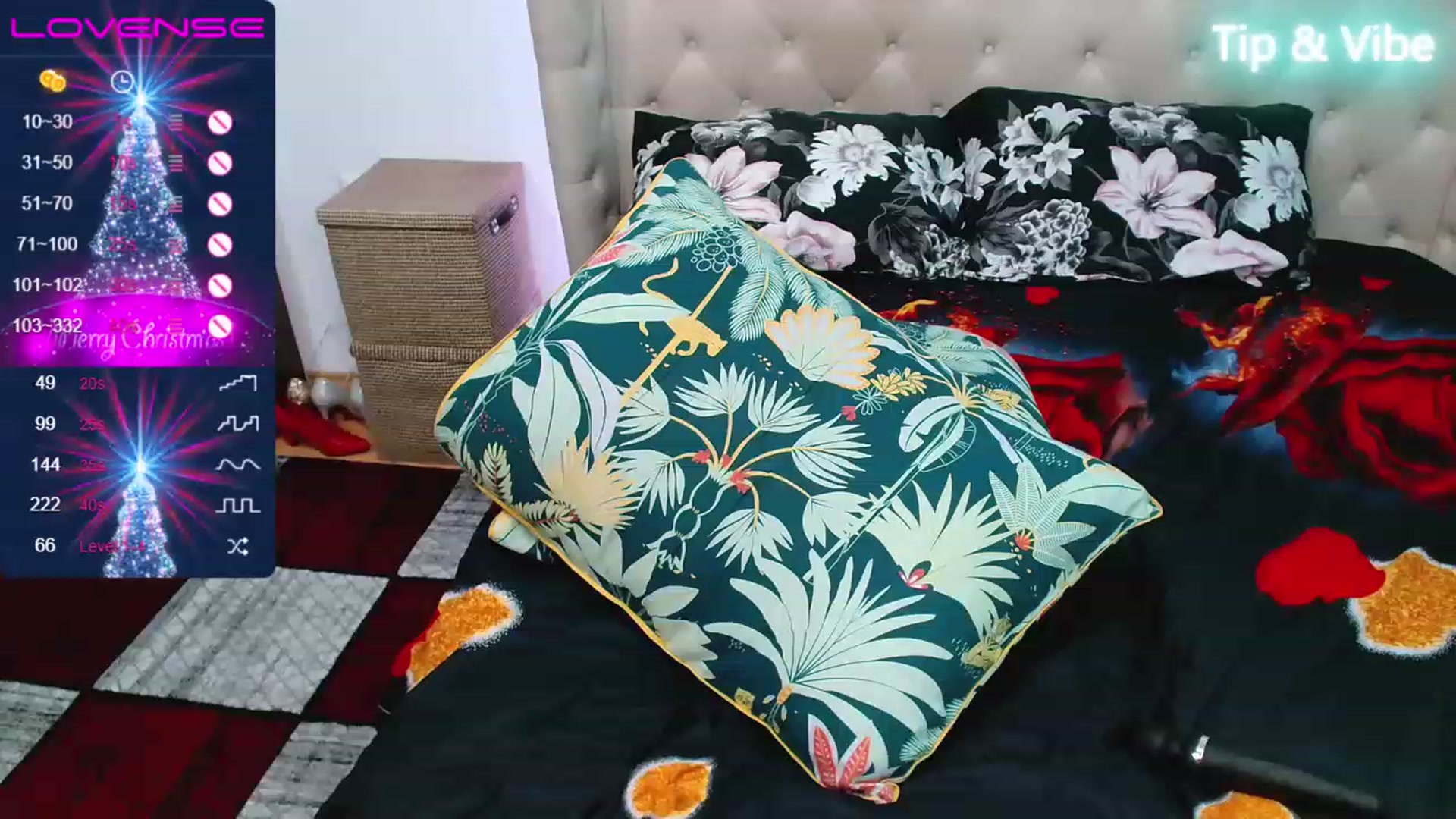 Gallery image thumbnail from LEXY_SUN's myfreecams stream on, 12/18/2022, 01:59 image 14 of 20
