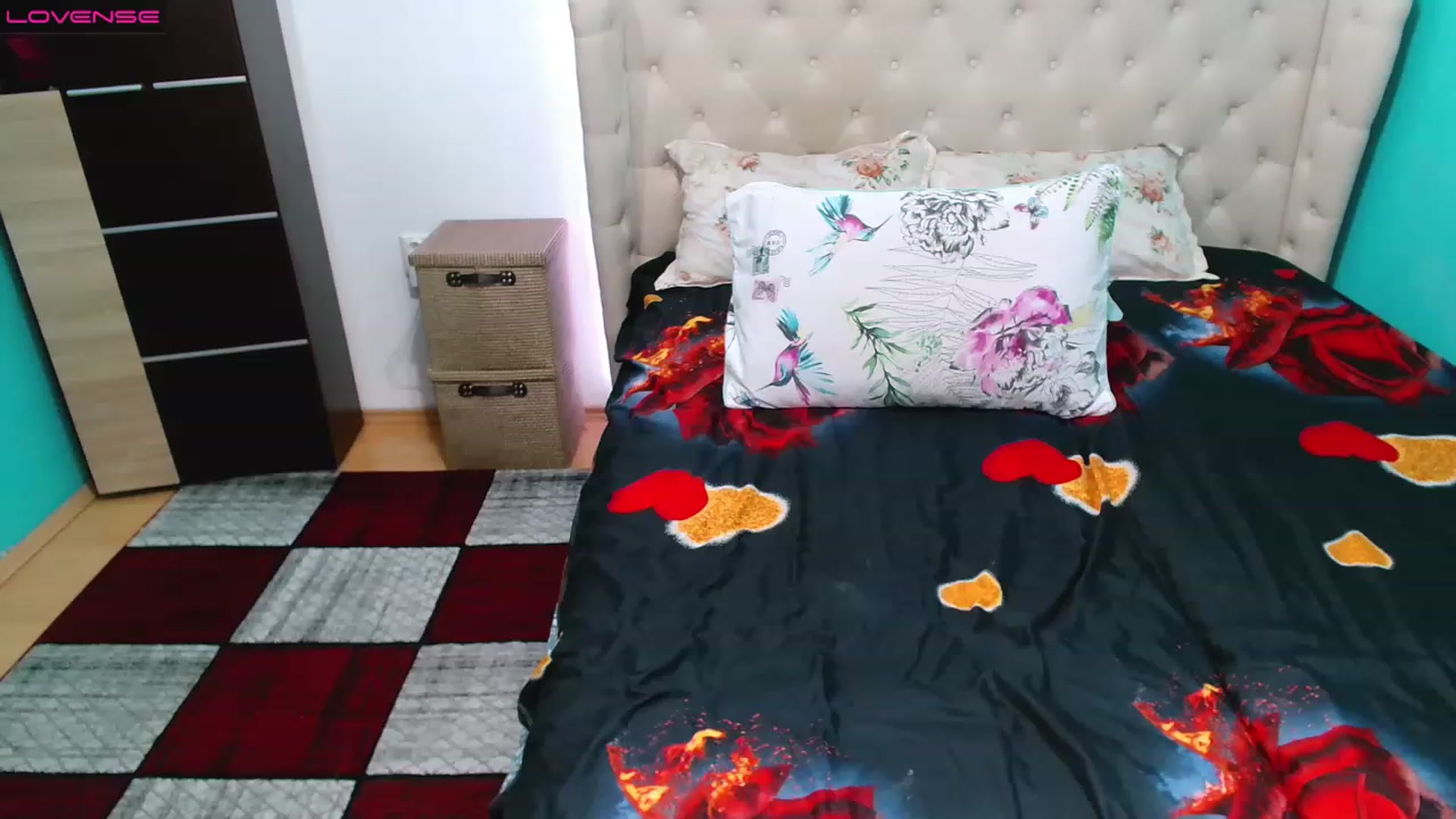 Gallery image thumbnail from LEXY_SUN's myfreecams stream on, 03/12/2023, 21:20 image 14 of 20