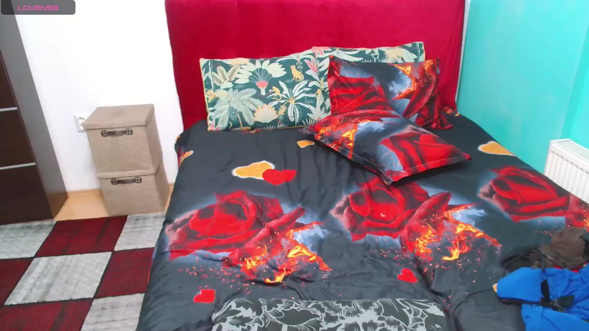 Gallery image thumbnail from LEXY_SUN's myfreecams stream on, 01/10/2025, 20:33 image 6 of 20