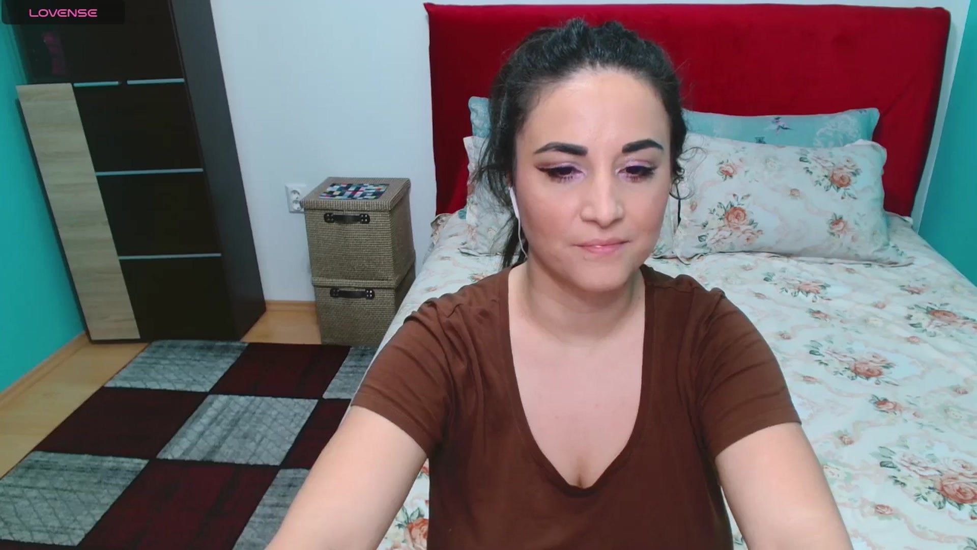 Gallery image thumbnail from LEXY_SUN's myfreecams stream on, 03/19/2025, 20:51 image 13 of 20