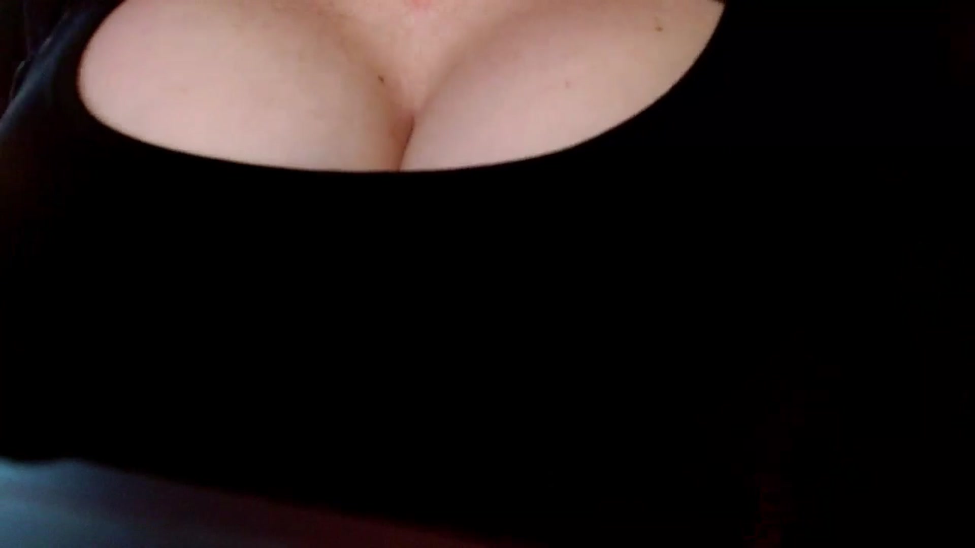 Gallery image thumbnail from LILLOU's myfreecams stream on, 07/05/2025, 17:23 image 2 of 20