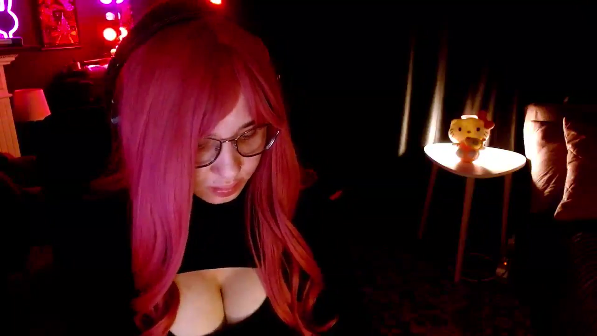Gallery image thumbnail from LILLOU's myfreecams stream on, 07/05/2025, 19:05 image 12 of 20