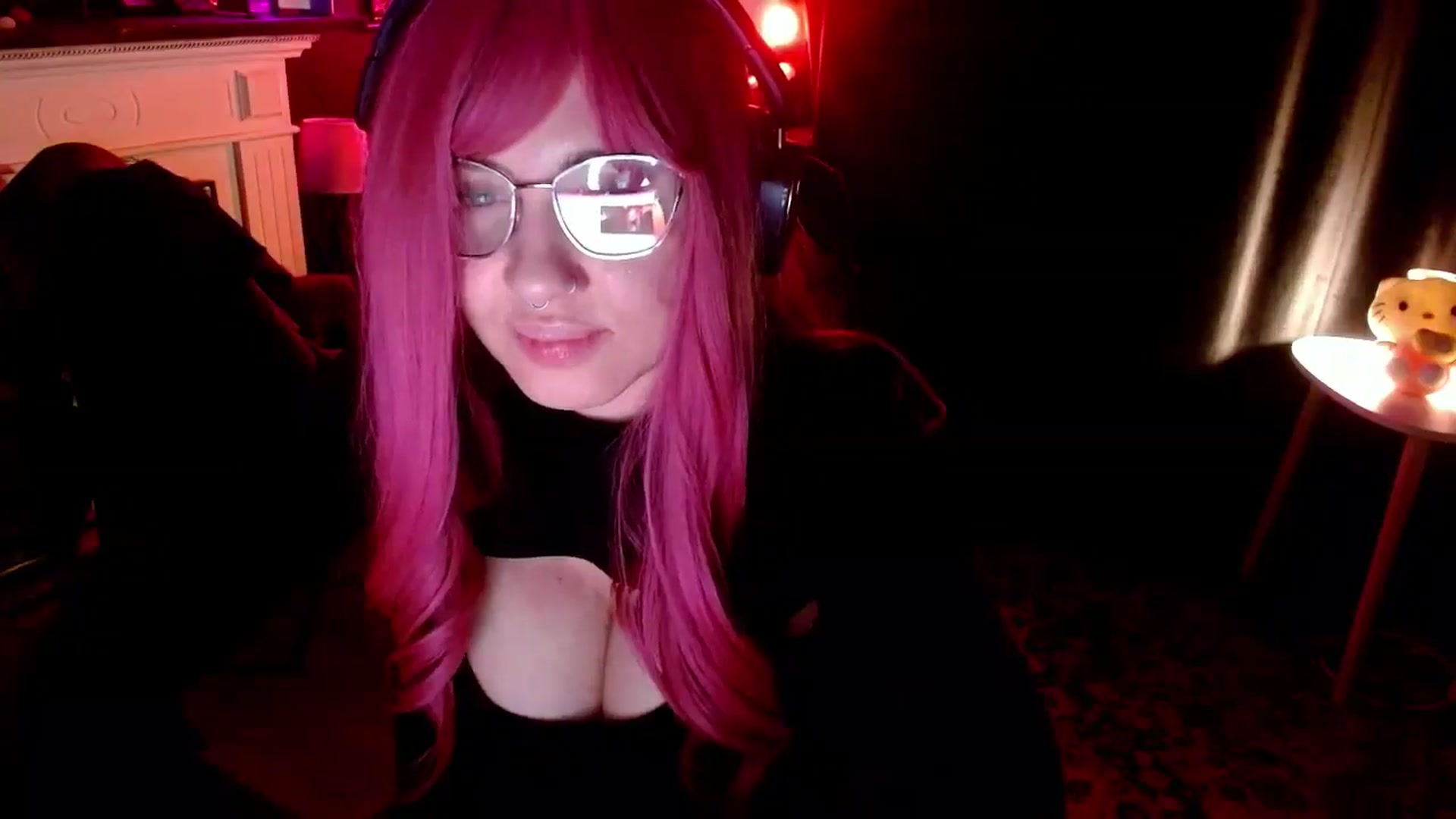 Gallery image thumbnail from LILLOU's myfreecams stream on, 07/05/2025, 19:05 image 16 of 20