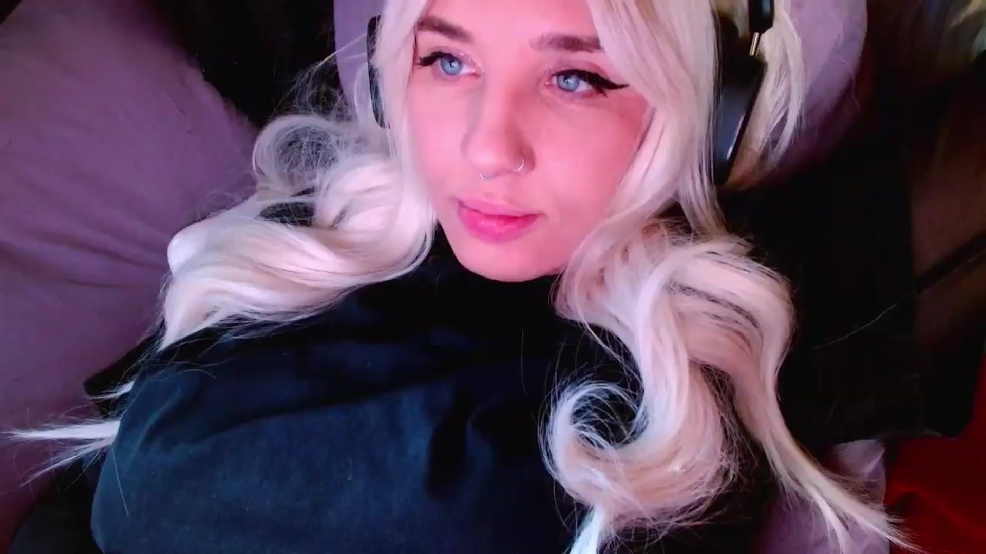 Gallery image thumbnail from LILLOU's myfreecams stream on, 07/06/2025, 17:43 image 1 of 20