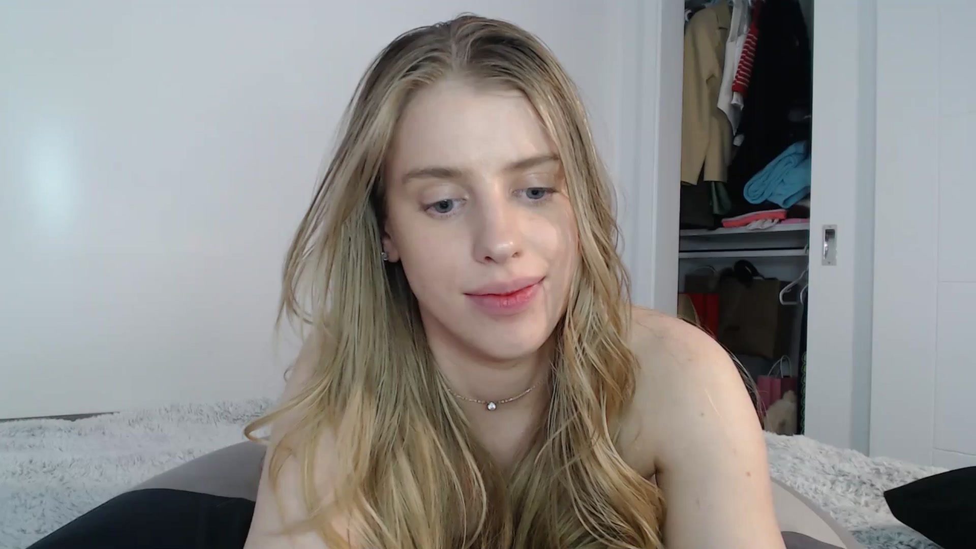 Gallery image thumbnail from LIONESS_1's myfreecams stream on, 02/15/2026, 23:29 image 1 of 20