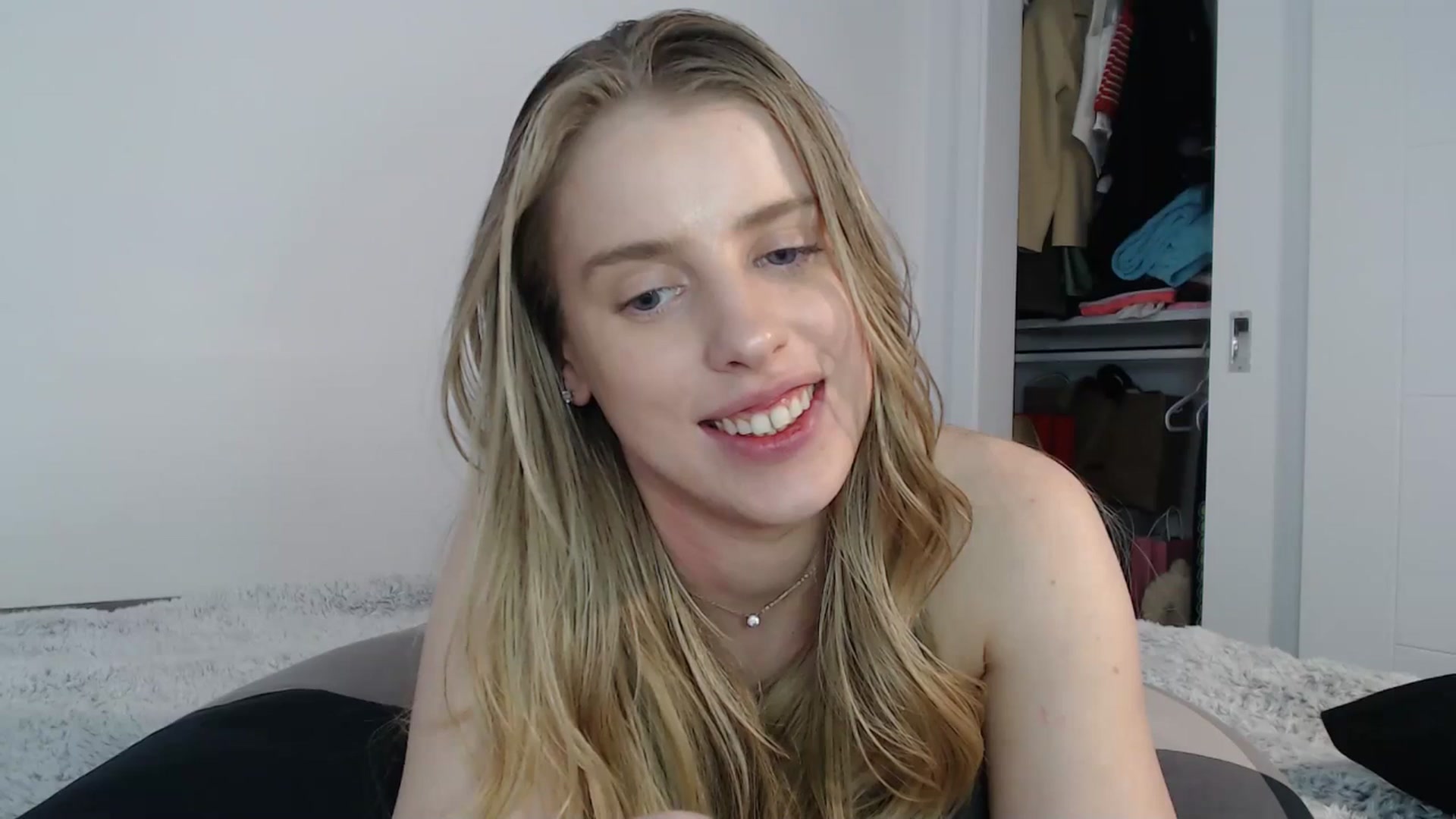Gallery image thumbnail from LIONESS_1's myfreecams stream on, 02/15/2026, 23:29 image 9 of 20