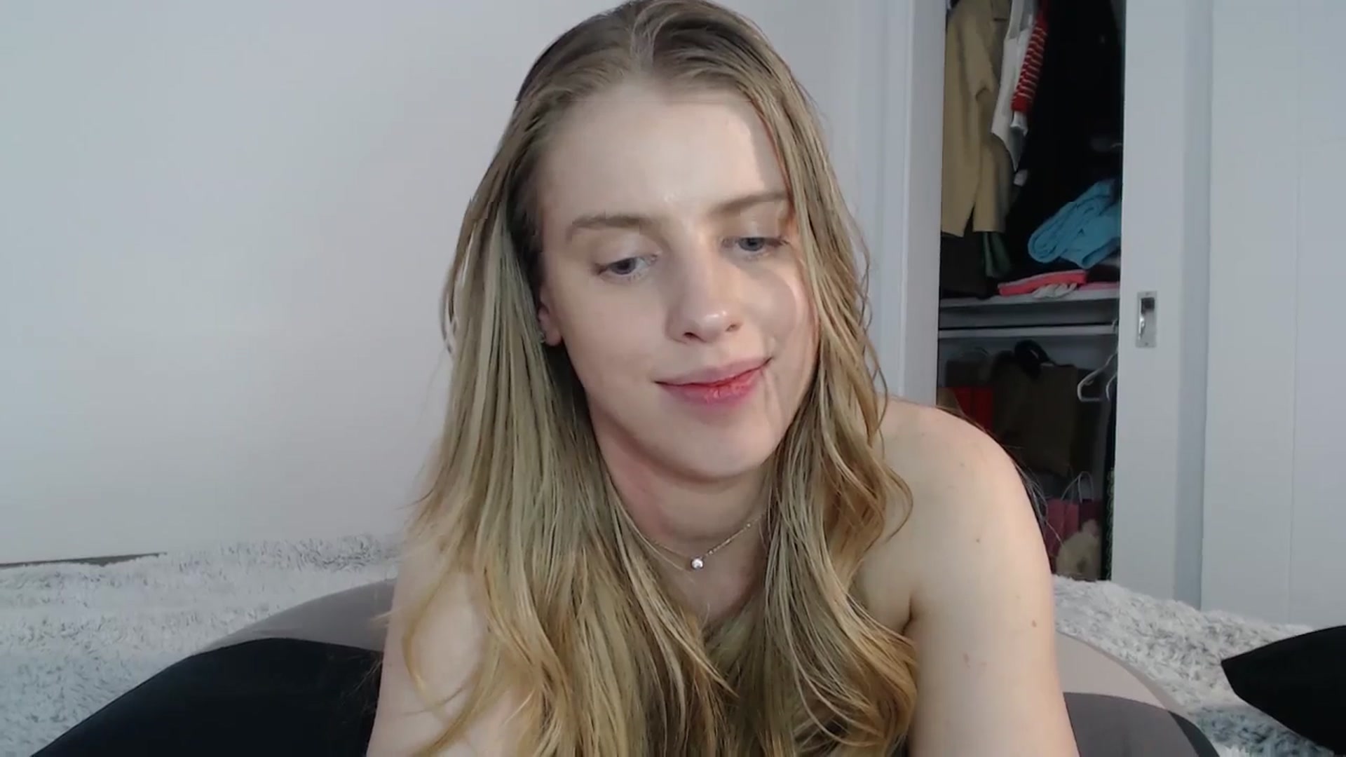 Gallery image thumbnail from LIONESS_1's myfreecams stream on, 02/15/2026, 23:29 image 10 of 20