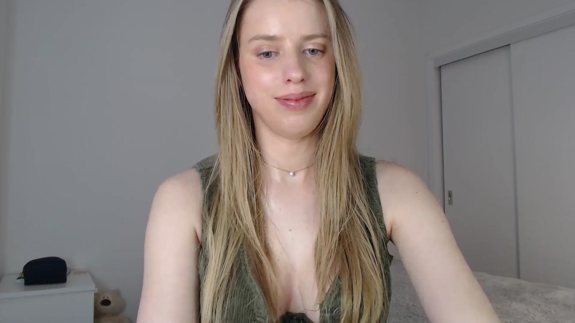 Gallery image thumbnail from LIONESS_1's myfreecams stream on, 02/21/2026, 21:06 image 18 of 20