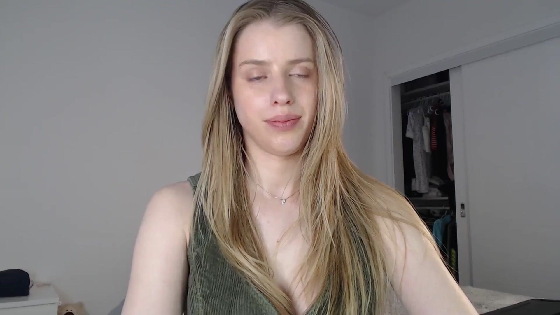 Gallery image thumbnail from LIONESS_1's myfreecams stream on, 02/21/2026, 23:37 image 5 of 20