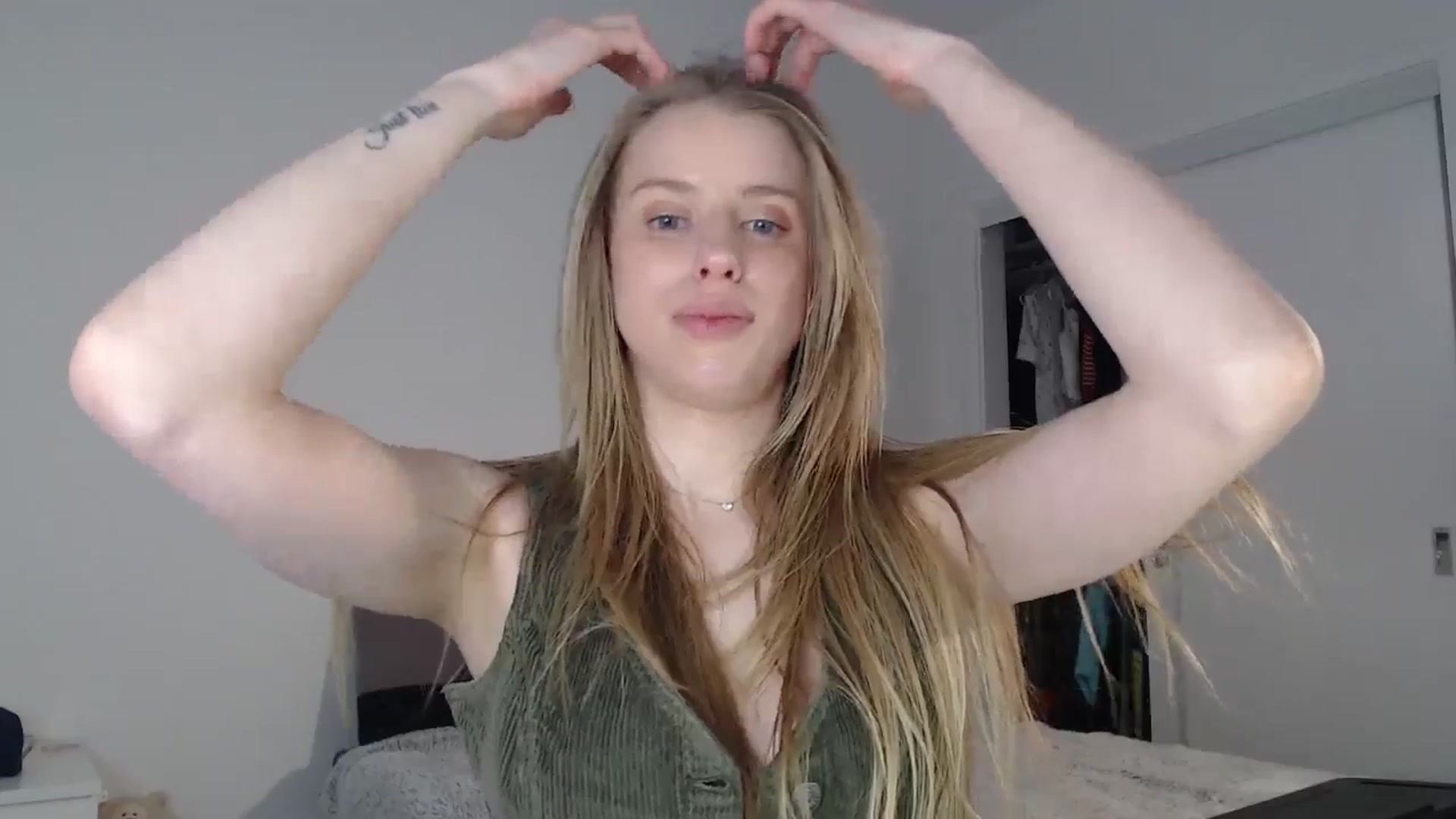 Gallery image thumbnail from LIONESS_1's myfreecams stream on, 02/21/2026, 23:37 image 9 of 20
