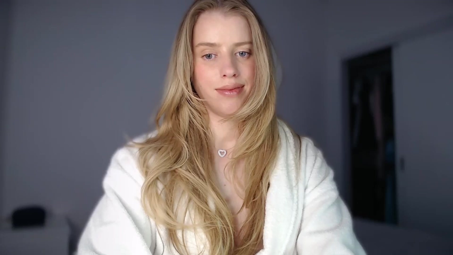Gallery image thumbnail from LIONESS_1's myfreecams stream on, 03/01/2026, 19:42 image 11 of 20