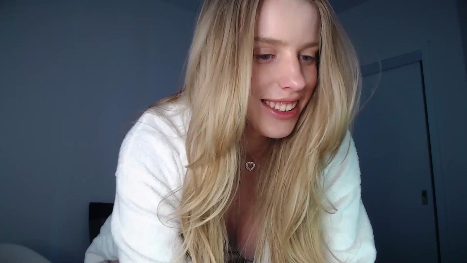 Gallery image thumbnail from LIONESS_1's myfreecams stream on, 03/01/2026, 21:11 image 9 of 20