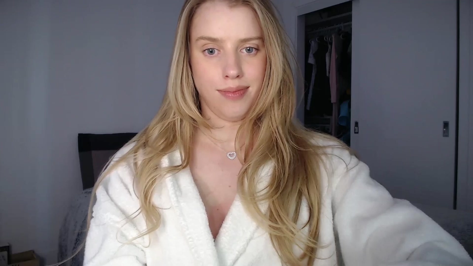 Gallery image thumbnail from LIONESS_1's myfreecams stream on, 03/01/2026, 22:32 image 4 of 20