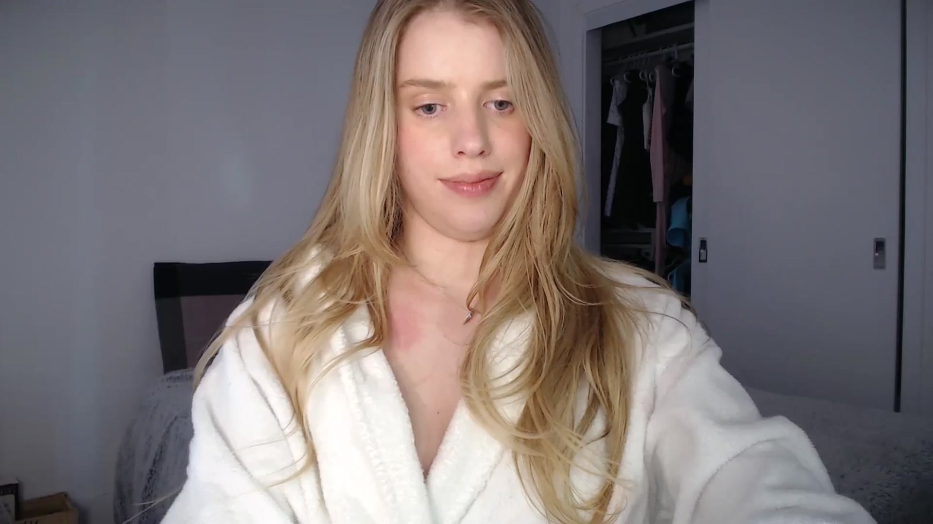 Gallery image thumbnail from LIONESS_1's myfreecams stream on, 03/01/2026, 22:32 image 18 of 20
