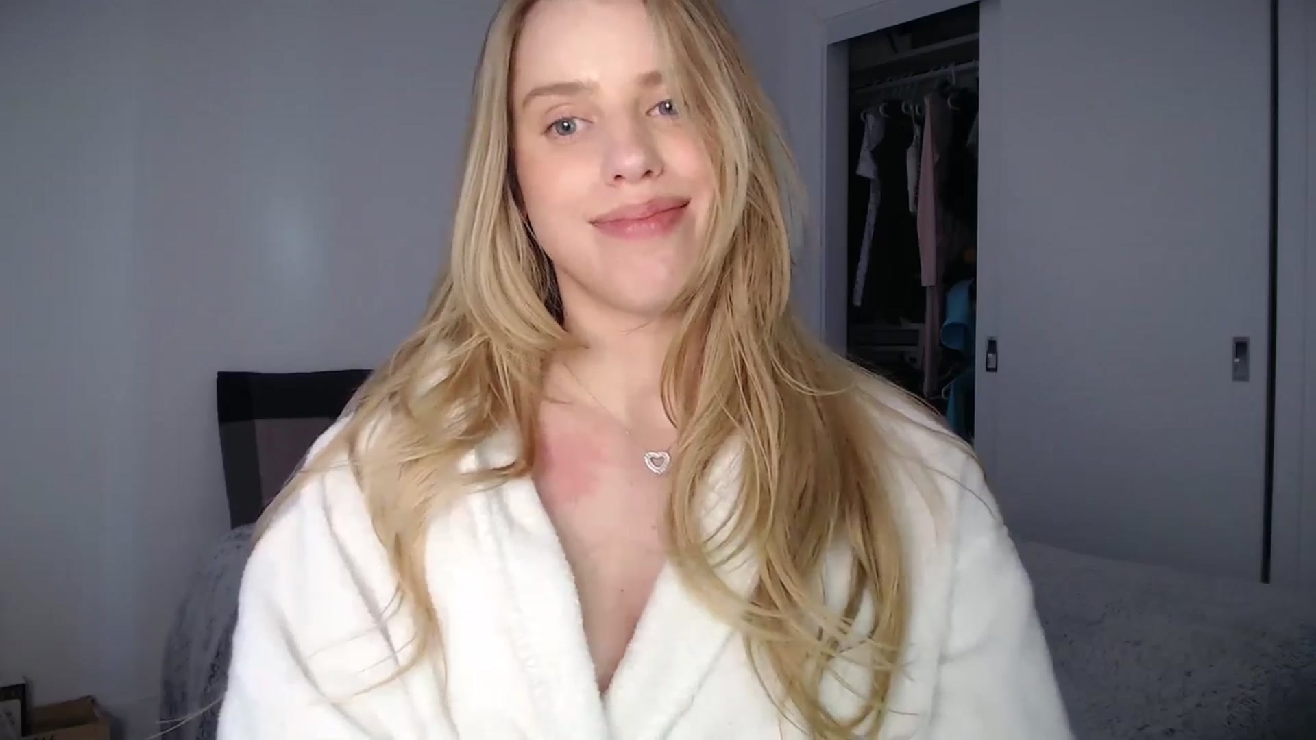 Gallery image thumbnail from LIONESS_1's myfreecams stream on, 03/01/2026, 22:32 image 13 of 20