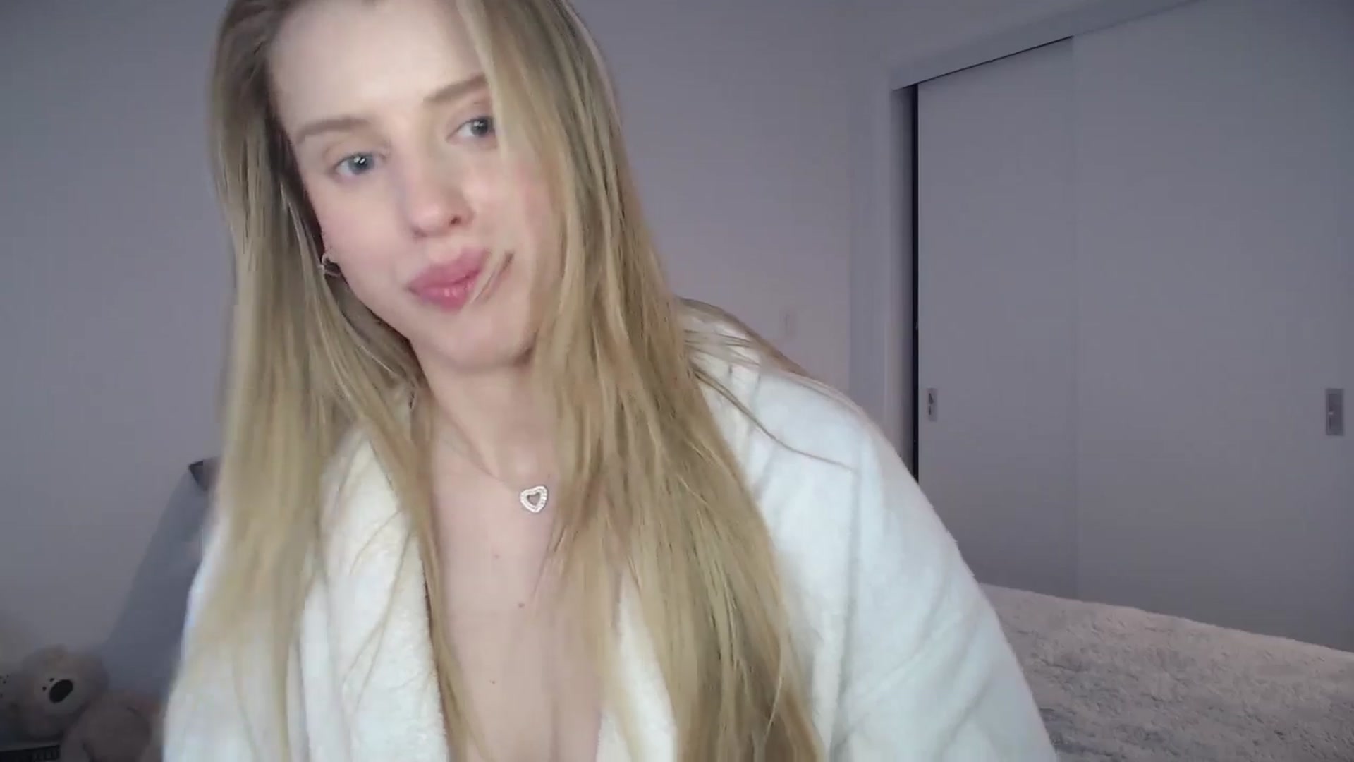 Gallery image thumbnail from LIONESS_1's myfreecams stream on, 03/14/2026, 21:53 image 19 of 20