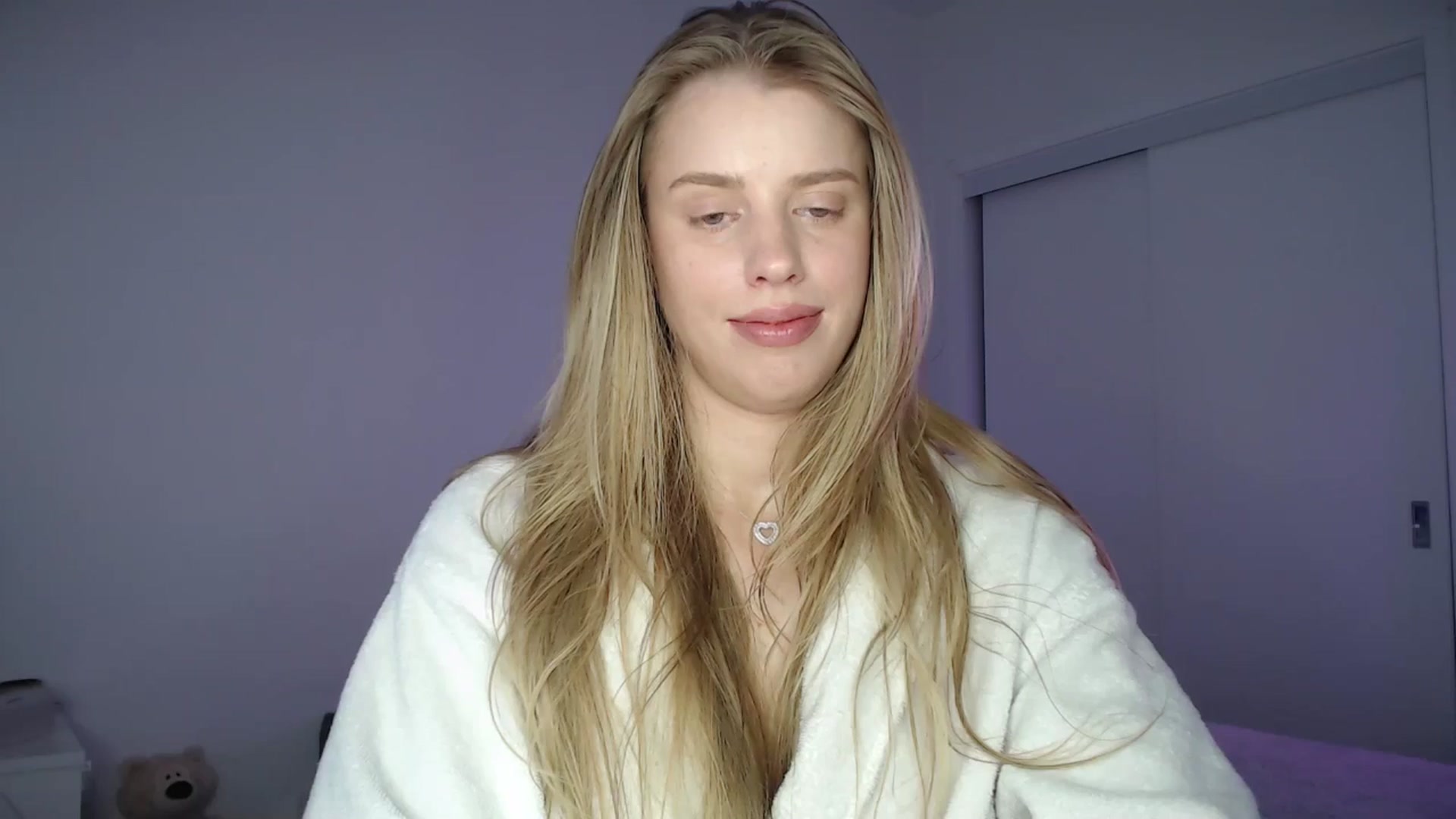 Gallery image thumbnail from LIONESS_1's myfreecams stream on, 03/28/2026, 19:59 image 12 of 20