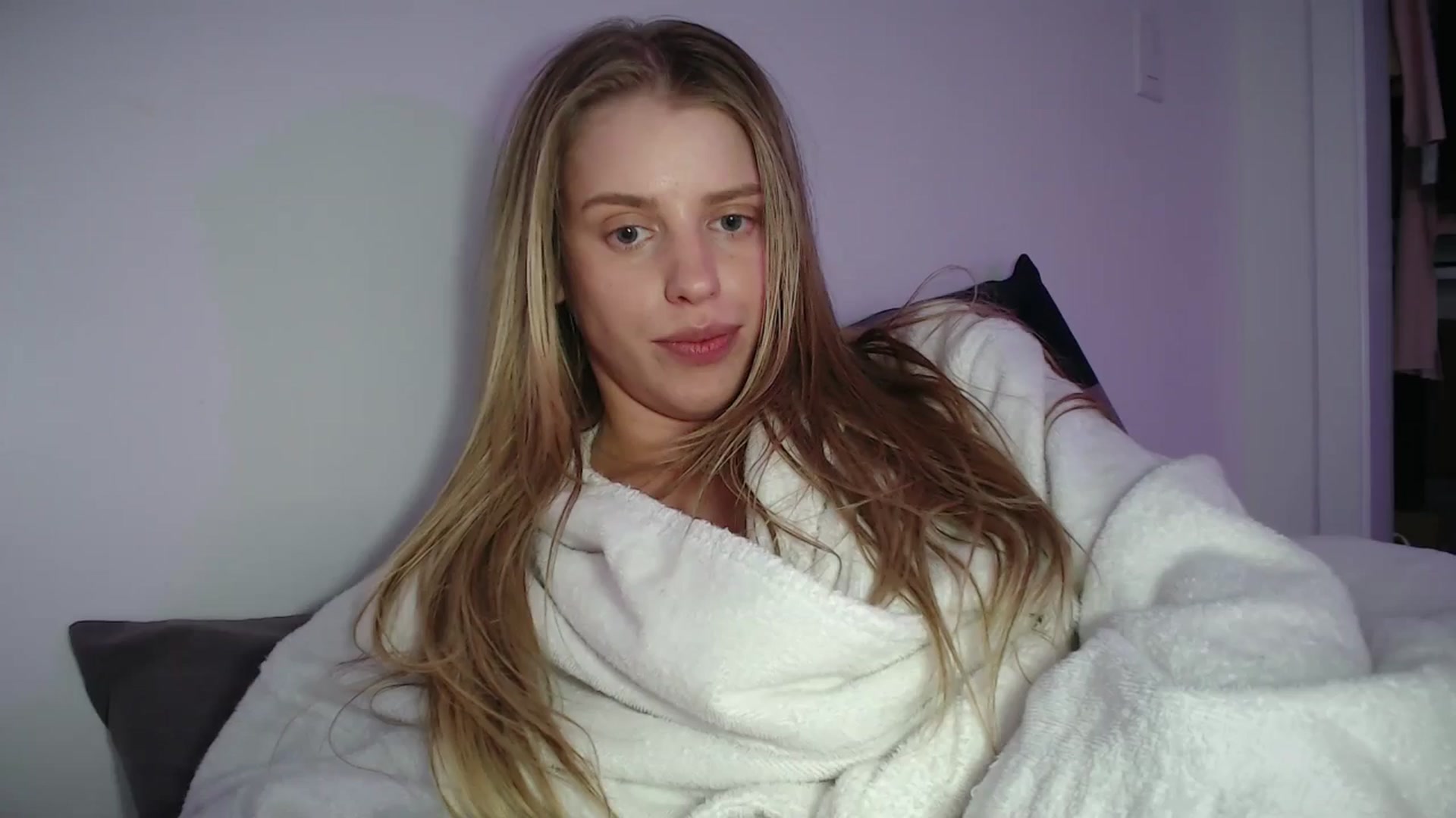 Gallery image thumbnail from LIONESS_1's myfreecams stream on, 03/28/2026, 22:33 image 5 of 20