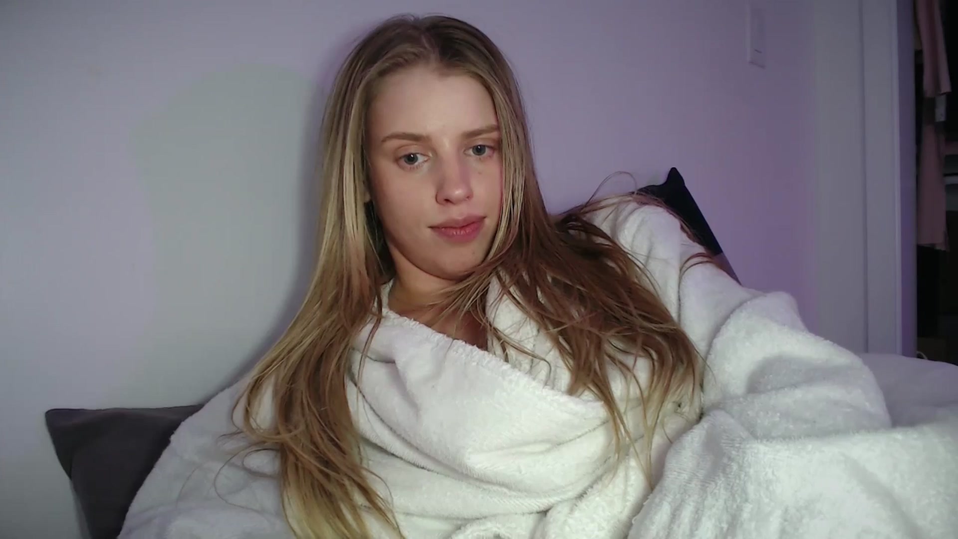 Gallery image thumbnail from LIONESS_1's myfreecams stream on, 03/28/2026, 22:33 image 4 of 20