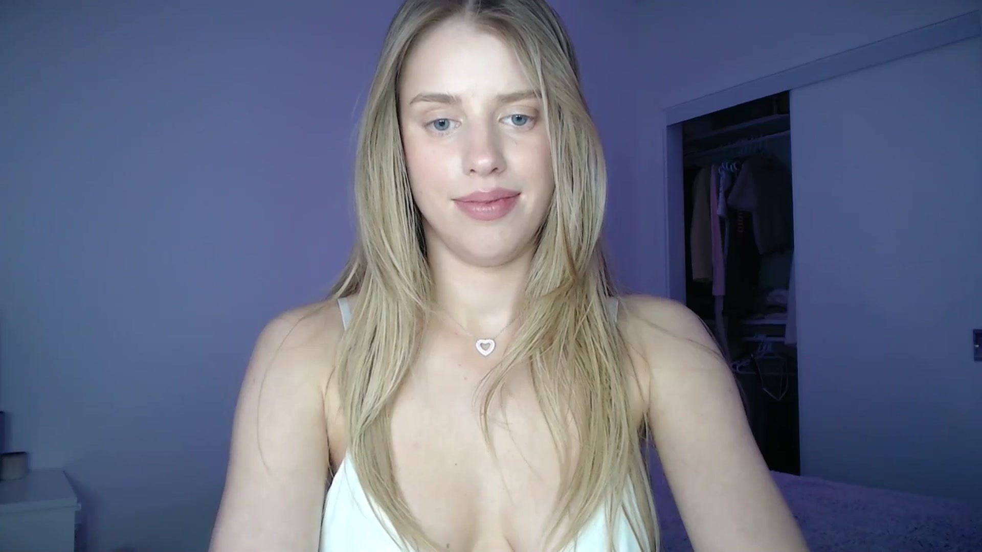 Gallery image thumbnail from LIONESS_1's myfreecams stream on, 03/29/2026, 19:20 image 15 of 20