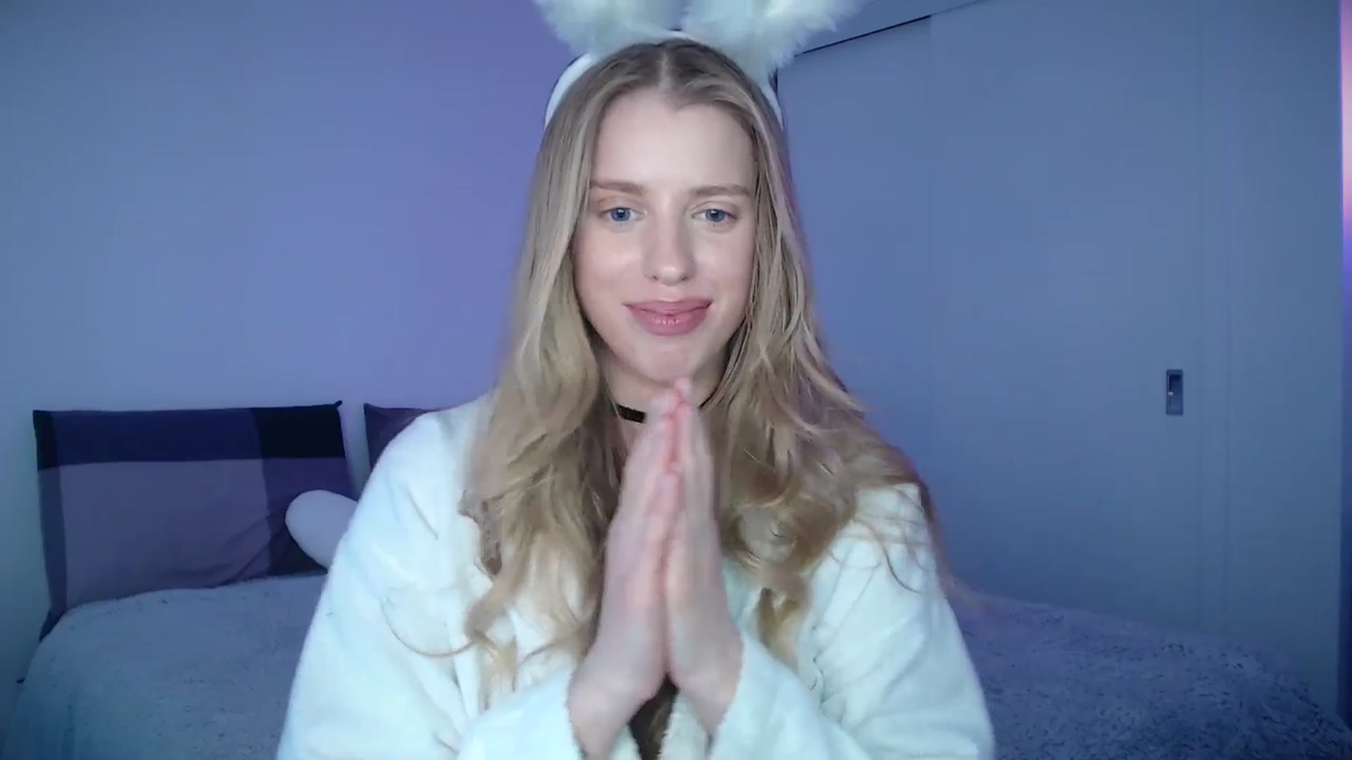 Gallery image thumbnail from LIONESS_1's myfreecams stream on, 04/03/2026, 20:10 image 8 of 20