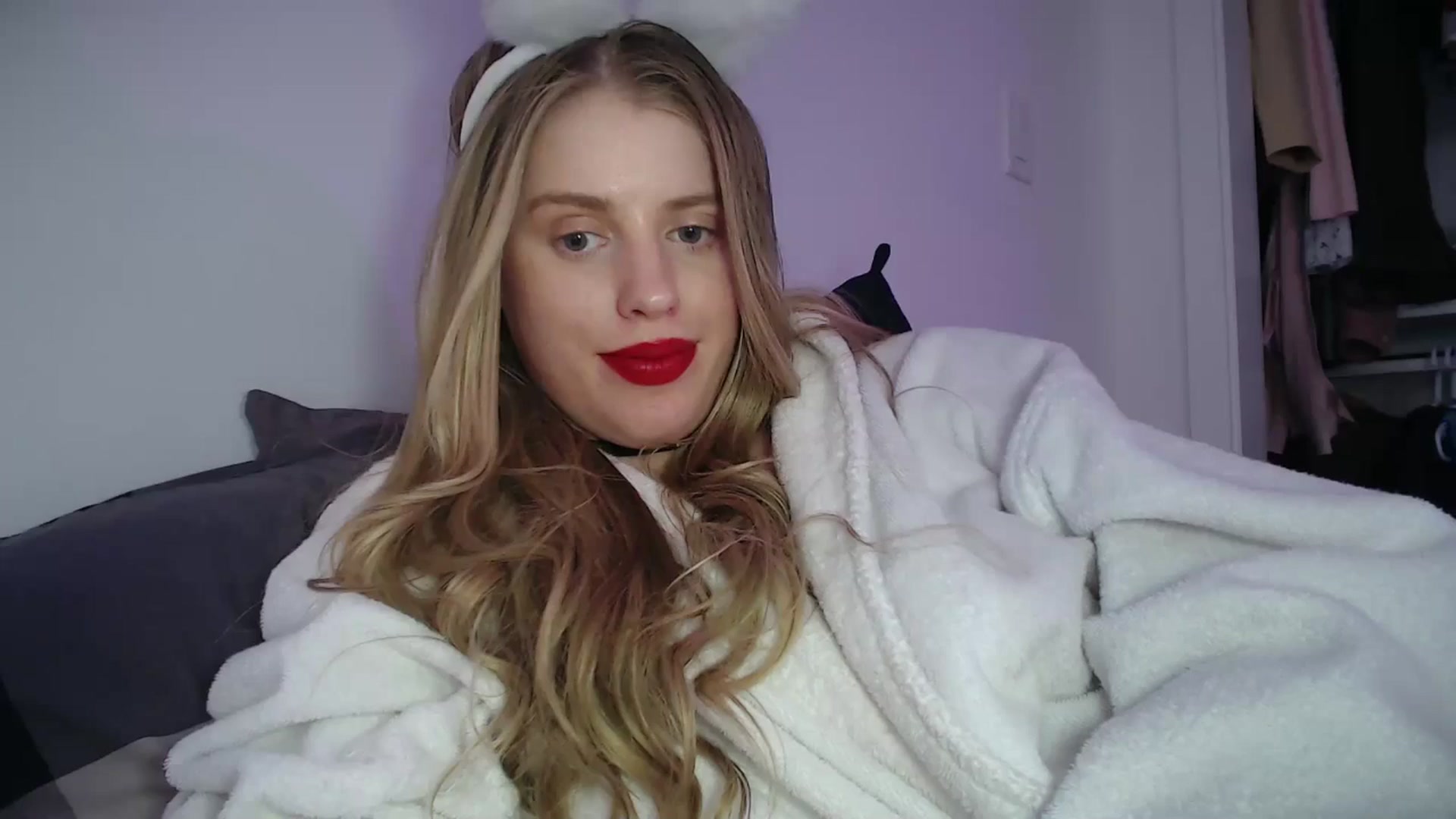 Gallery image thumbnail from LIONESS_1's myfreecams stream on, 04/03/2026, 22:36 image 16 of 20