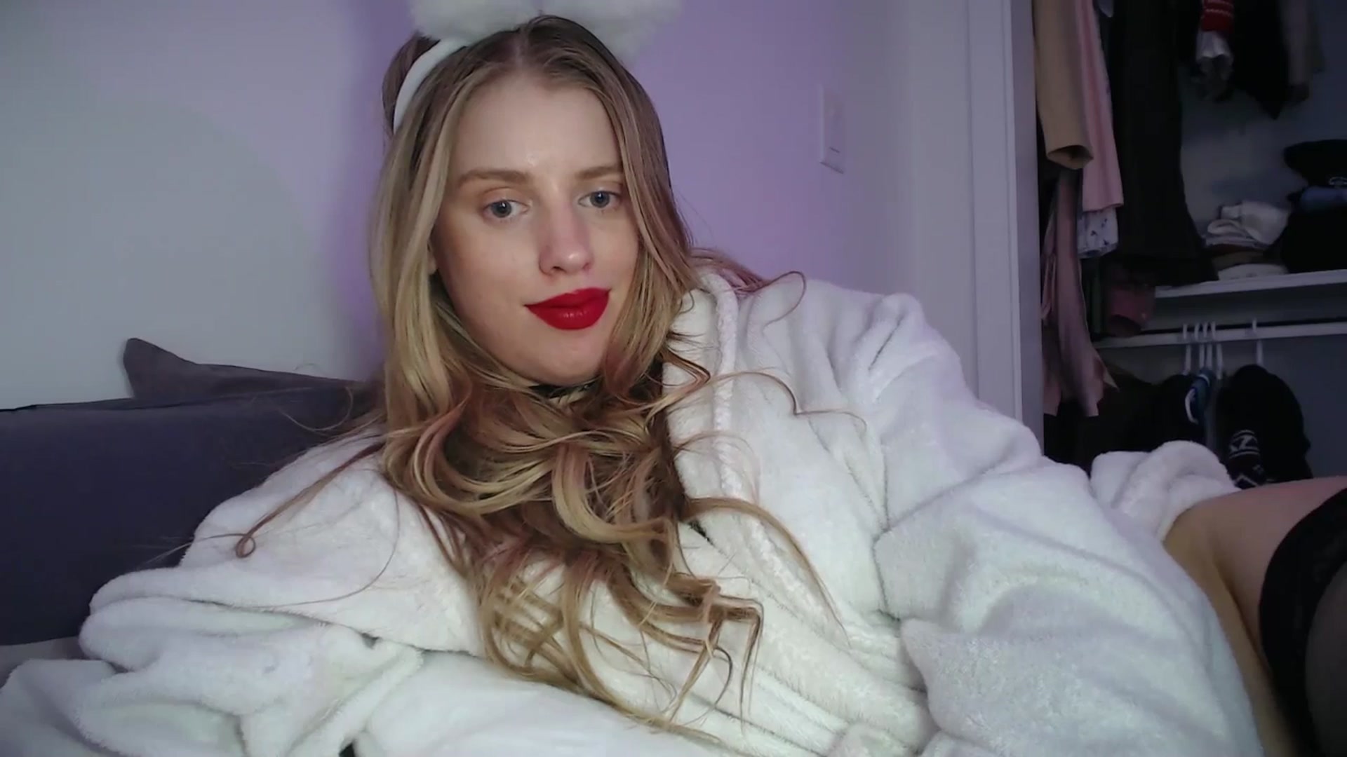 Gallery image thumbnail from LIONESS_1's myfreecams stream on, 04/03/2026, 22:36 image 9 of 20