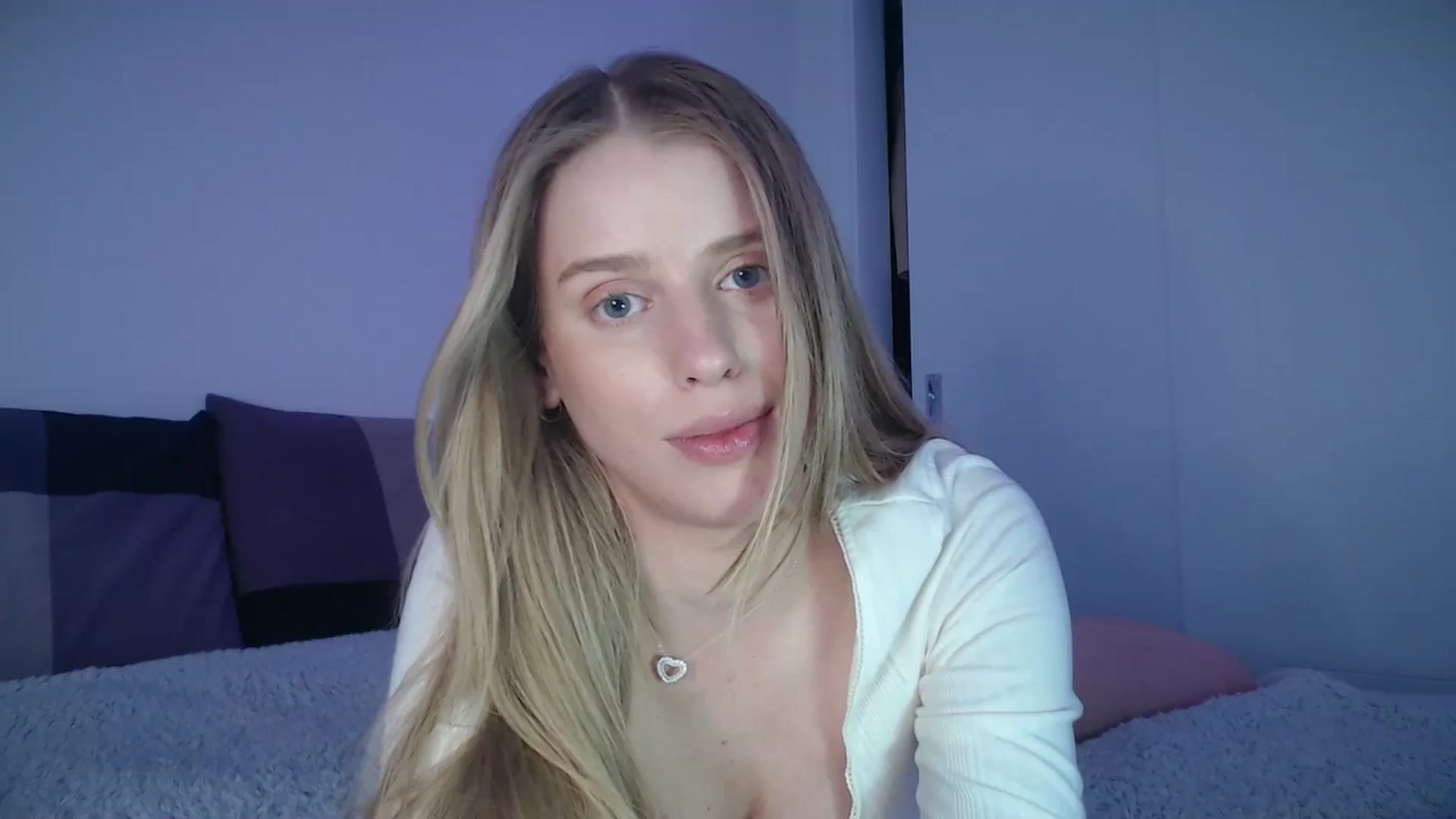 Gallery image thumbnail from LIONESS_1's myfreecams stream on, 04/04/2026, 19:40 image 12 of 20