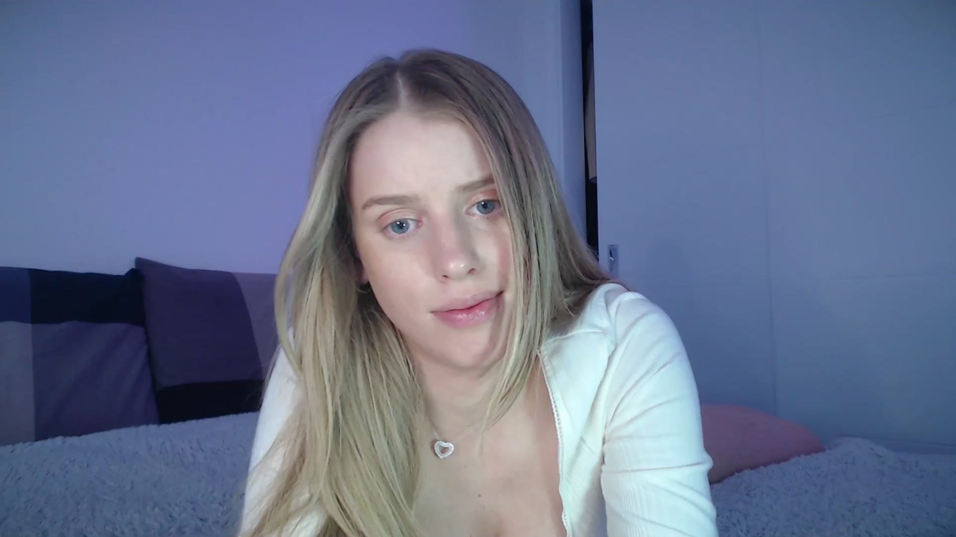 Gallery image thumbnail from LIONESS_1's myfreecams stream on, 04/04/2026, 19:40 image 17 of 20