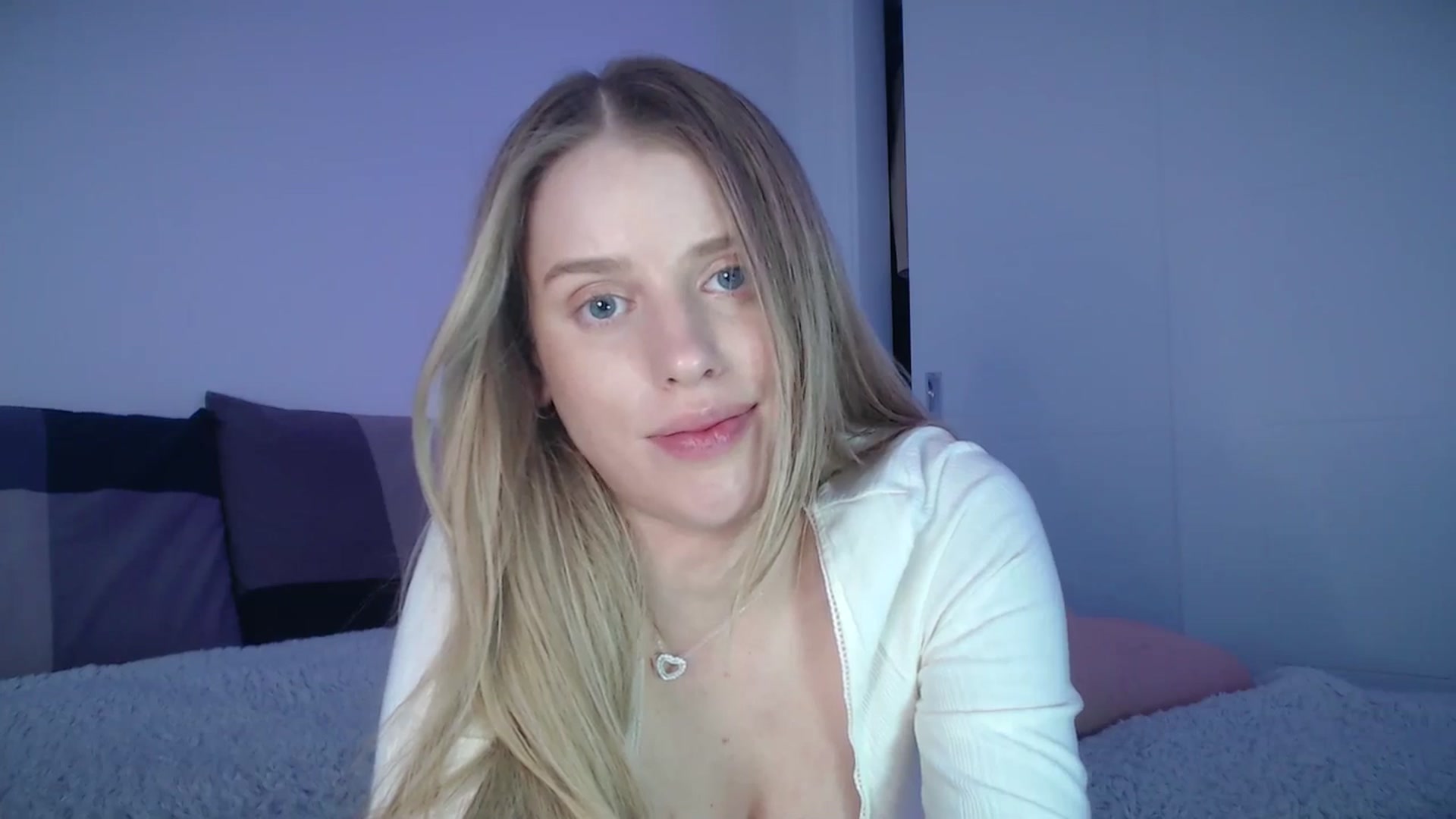Gallery image thumbnail from LIONESS_1's myfreecams stream on, 04/04/2026, 19:40 image 15 of 20
