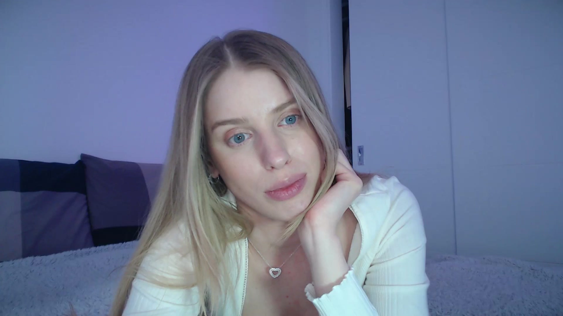 Gallery image thumbnail from LIONESS_1's myfreecams stream on, 04/04/2026, 19:40 image 1 of 20